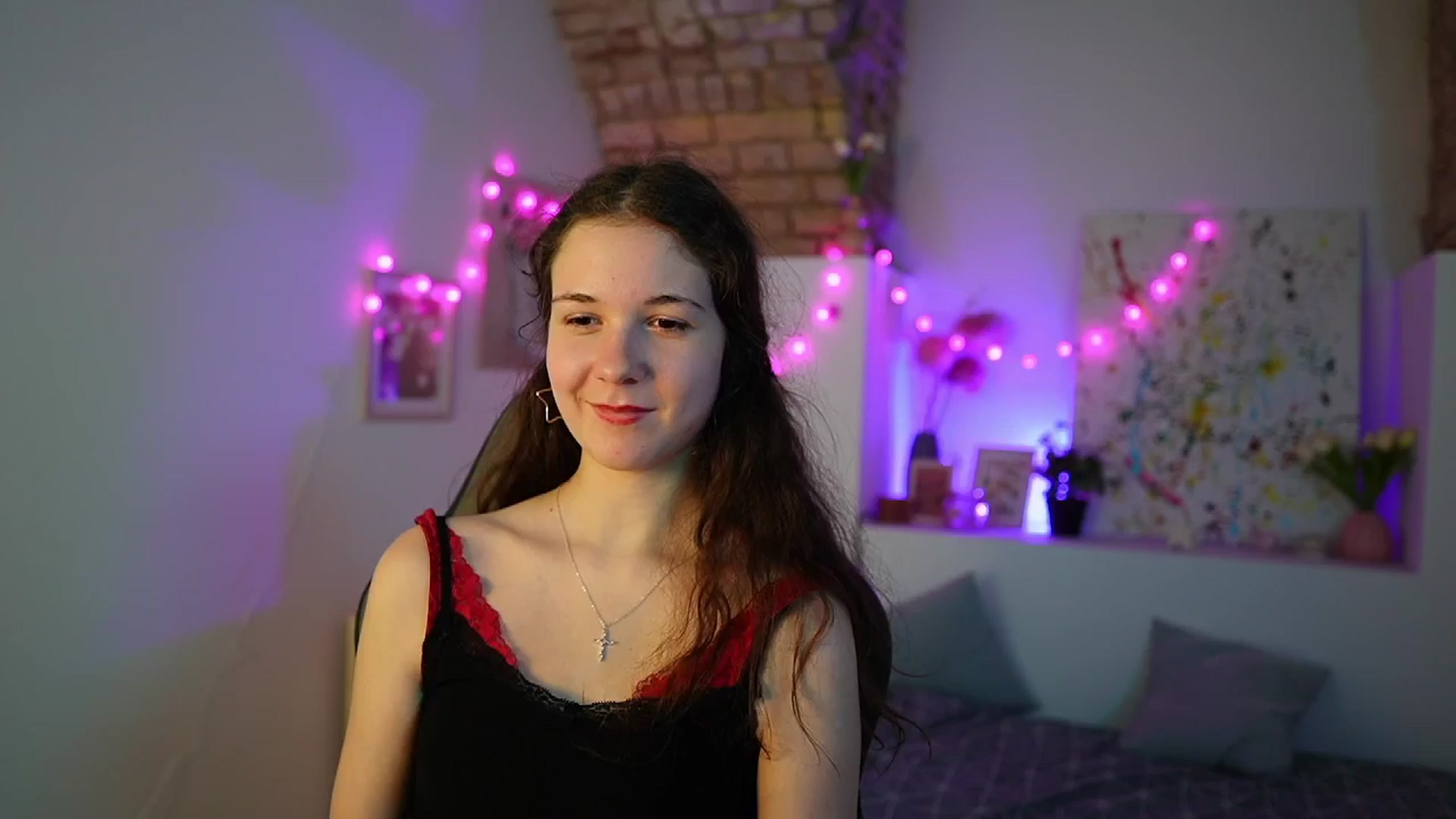 Gallery image thumbnail from Ava__Taylor_'s myfreecams stream on, 12/13/2024, 16:04 image 18 of 20