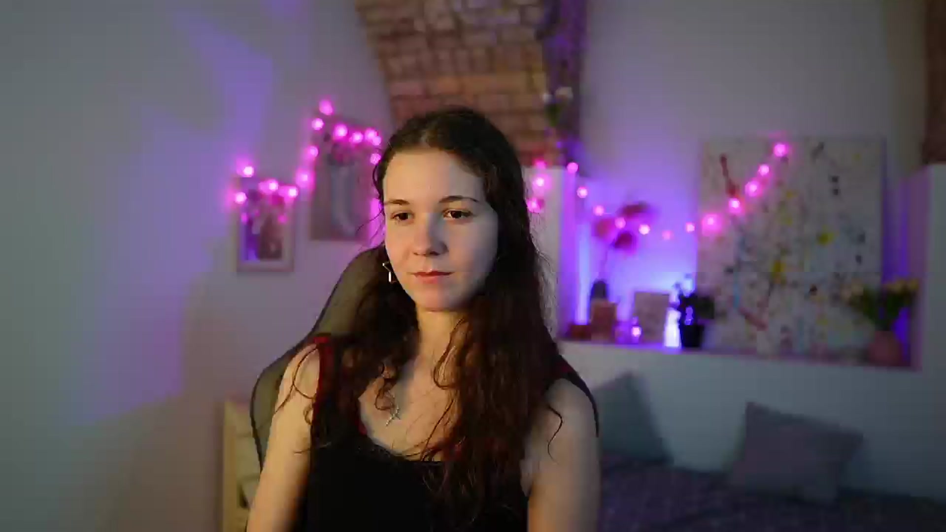 Gallery image thumbnail from Ava__Taylor_'s myfreecams stream on, 12/13/2024, 19:13 image 1 of 20
