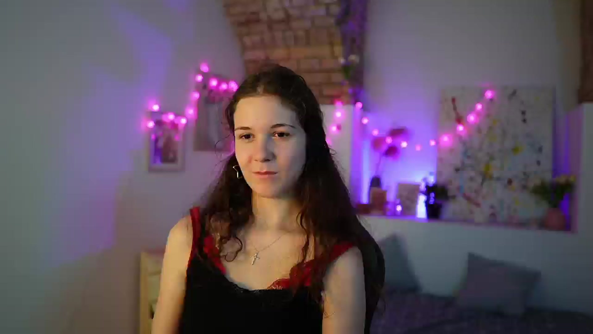 Gallery image thumbnail from Ava__Taylor_'s myfreecams stream on, 12/13/2024, 19:13 image 14 of 20