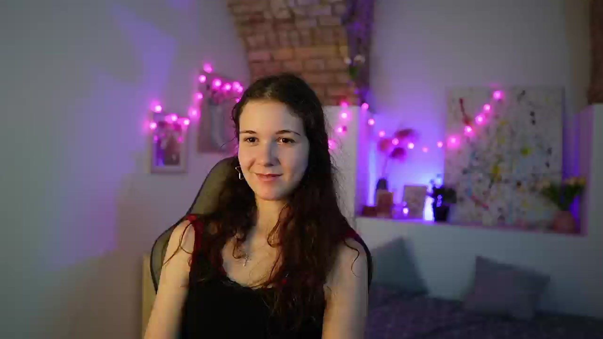 Gallery image thumbnail from Ava__Taylor_'s myfreecams stream on, 12/13/2024, 19:13 image 3 of 20