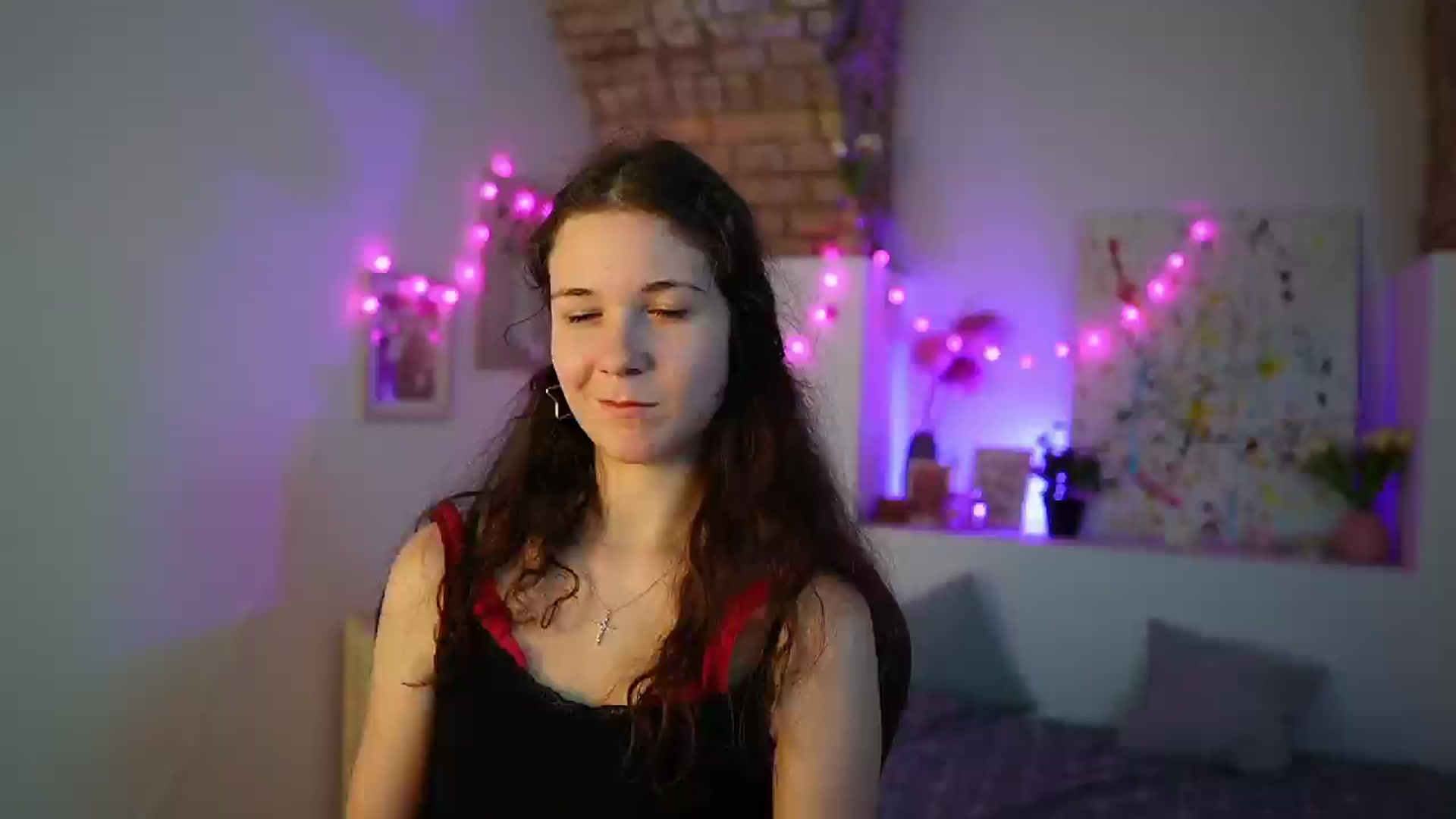 Gallery image thumbnail from Ava__Taylor_'s myfreecams stream on, 12/13/2024, 19:13 image 7 of 20
