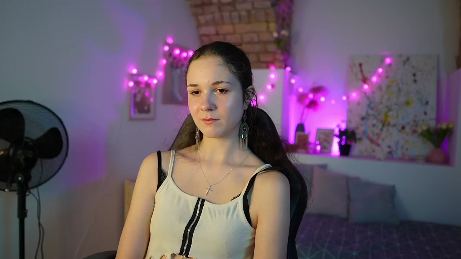 Gallery image thumbnail from Ava__Taylor_'s myfreecams stream on, 12/17/2024, 15:05 image 20 of 20