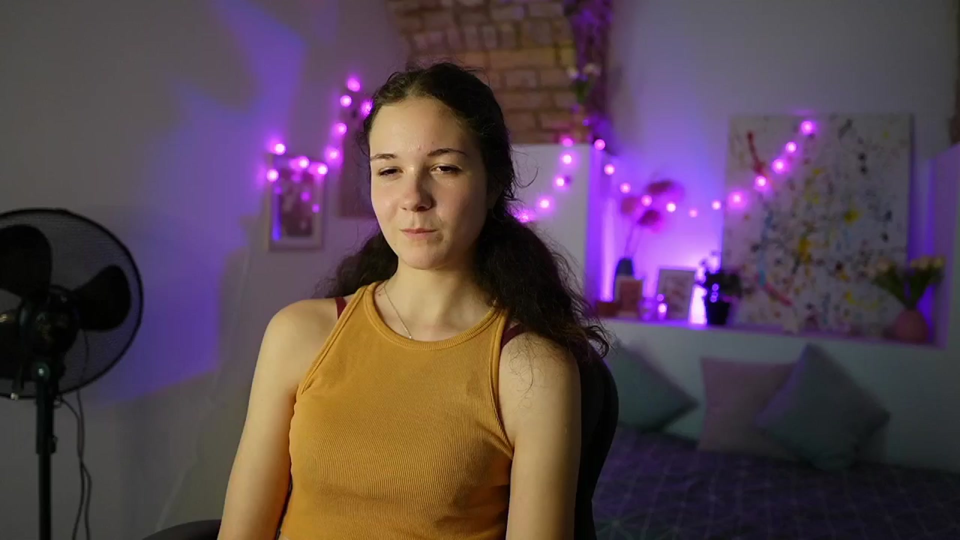 Gallery image thumbnail from Ava__Taylor_'s myfreecams stream on, 12/18/2024, 14:45 image 14 of 20