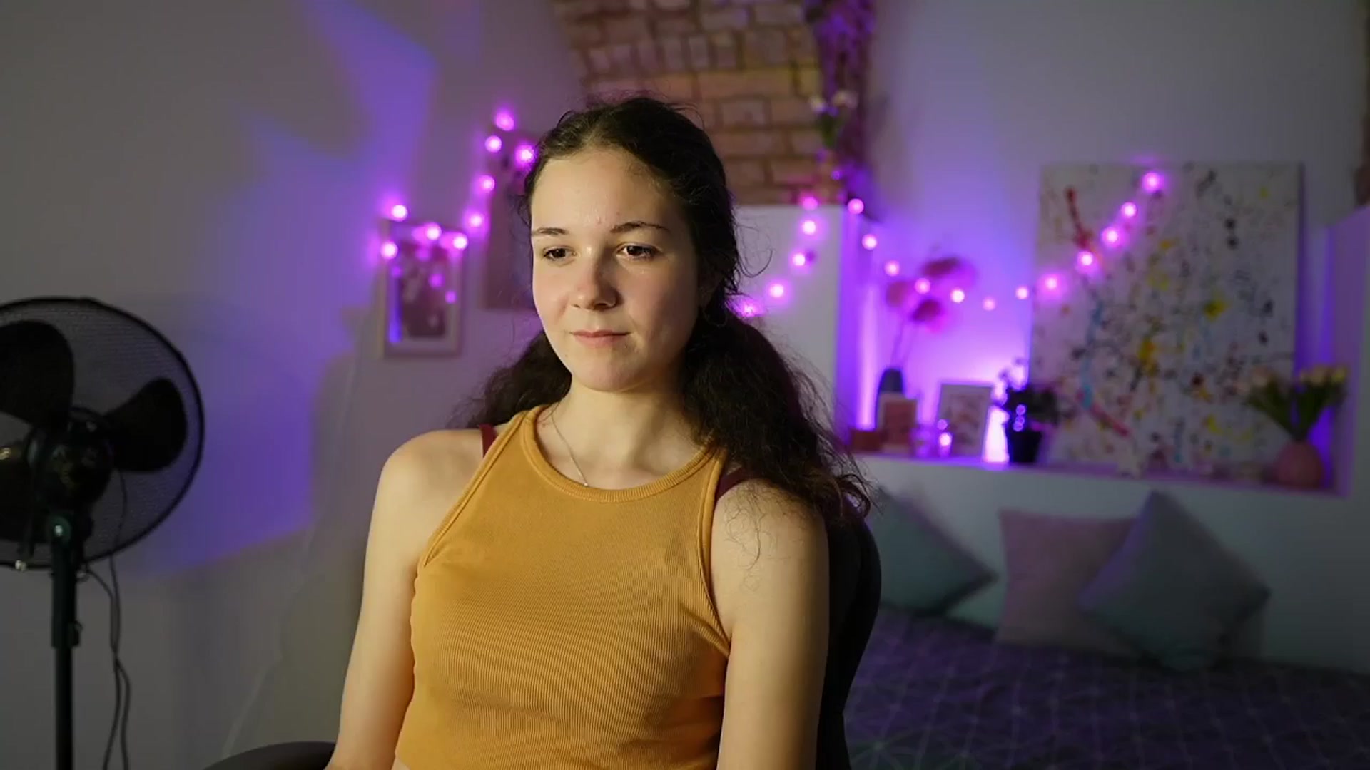 Gallery image thumbnail from Ava__Taylor_'s myfreecams stream on, 12/18/2024, 14:45 image 15 of 20