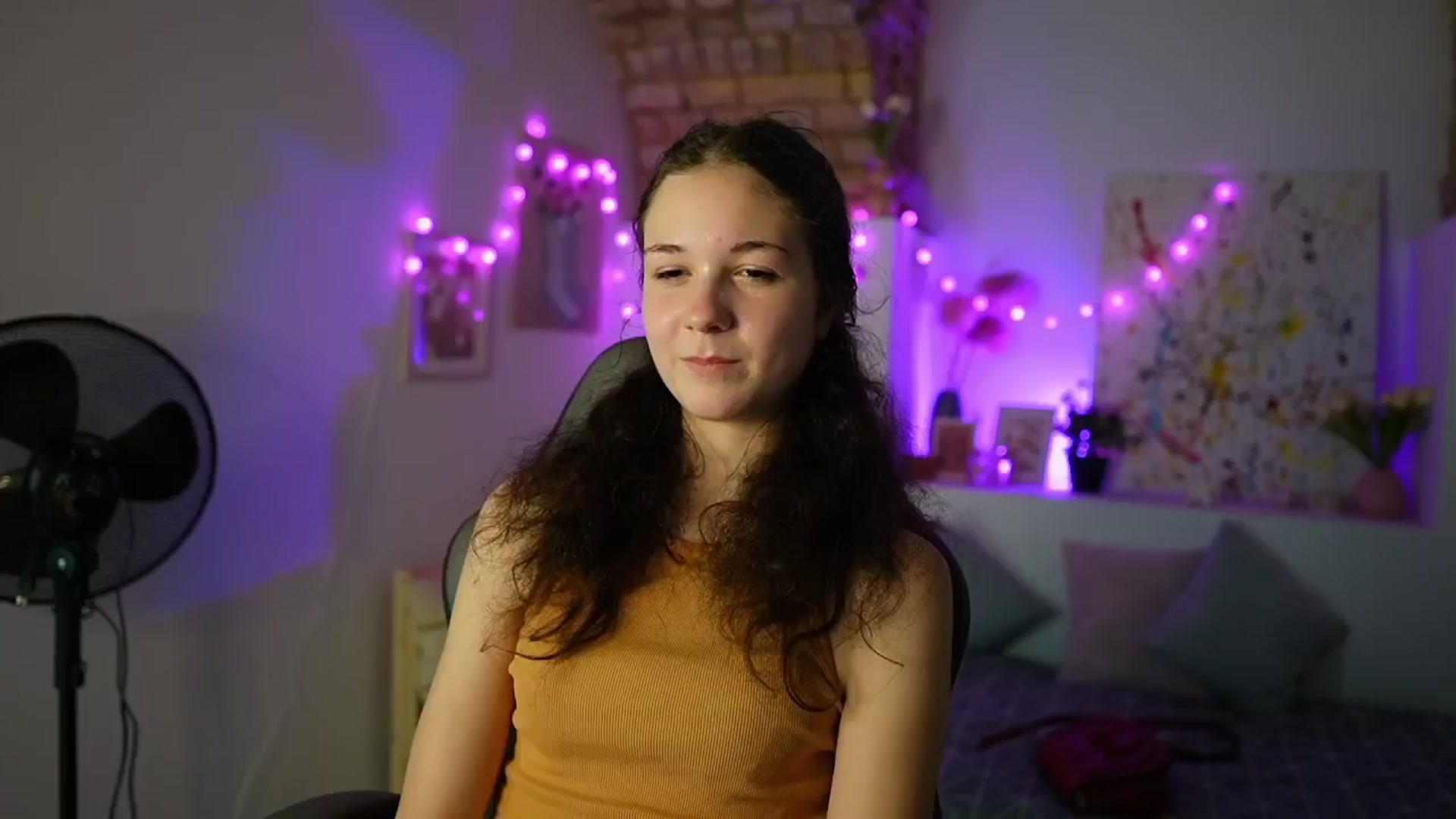 Gallery image thumbnail from Ava__Taylor_'s myfreecams stream on, 12/18/2024, 14:45 image 5 of 20