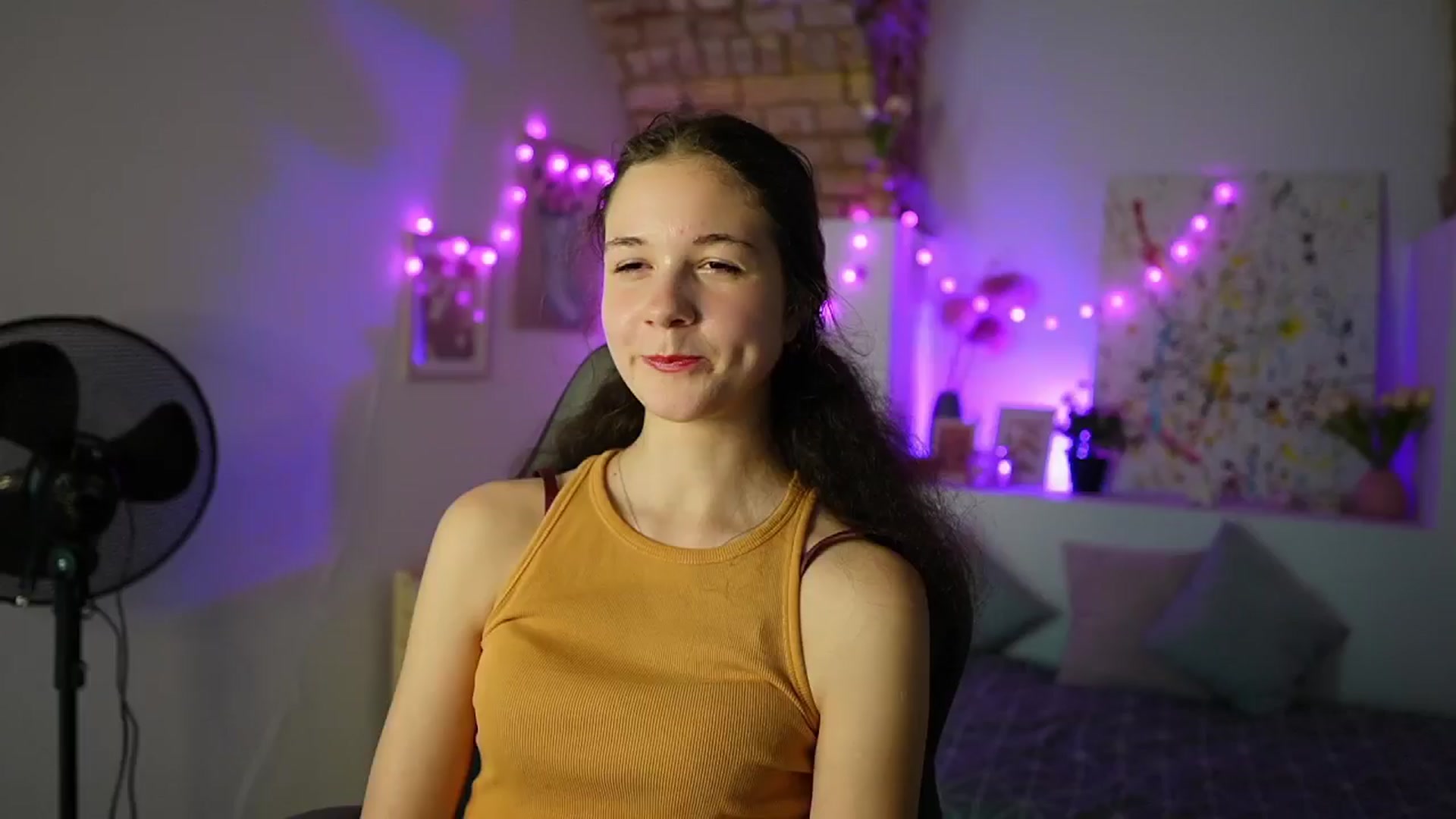 Gallery image thumbnail from Ava__Taylor_'s myfreecams stream on, 12/18/2024, 15:54 image 10 of 20