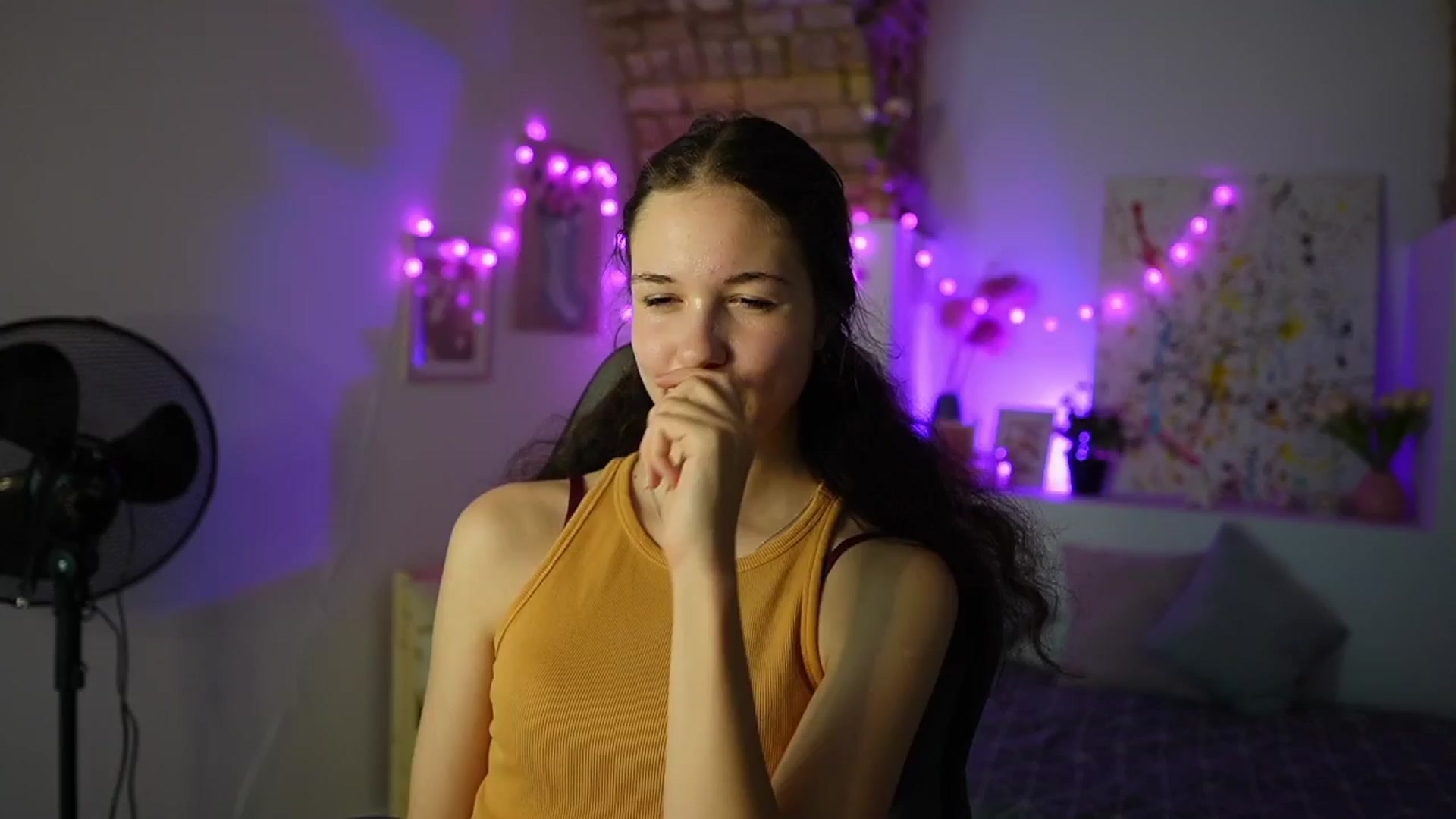 Gallery image thumbnail from Ava__Taylor_'s myfreecams stream on, 12/18/2024, 15:54 image 2 of 20