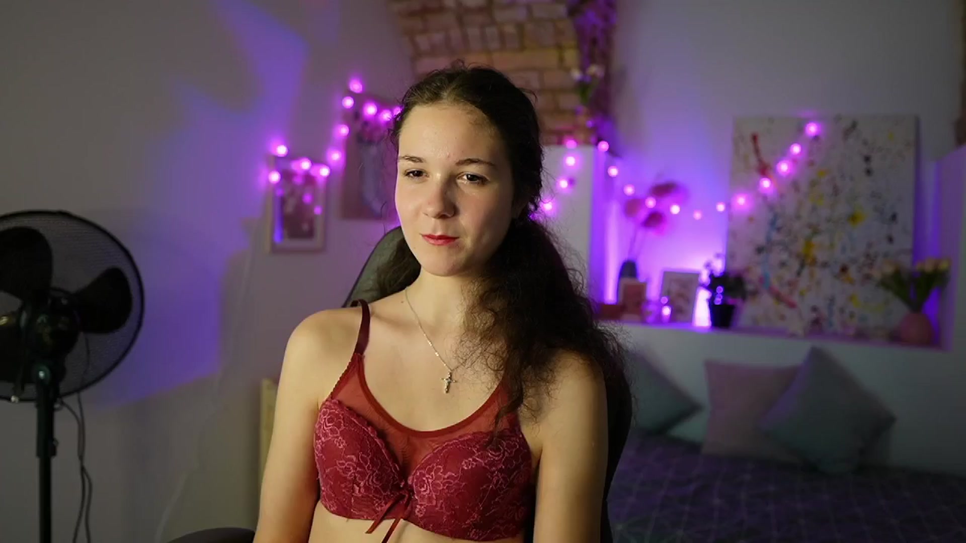 Gallery image thumbnail from Ava__Taylor_'s myfreecams stream on, 12/18/2024, 15:54 image 17 of 20