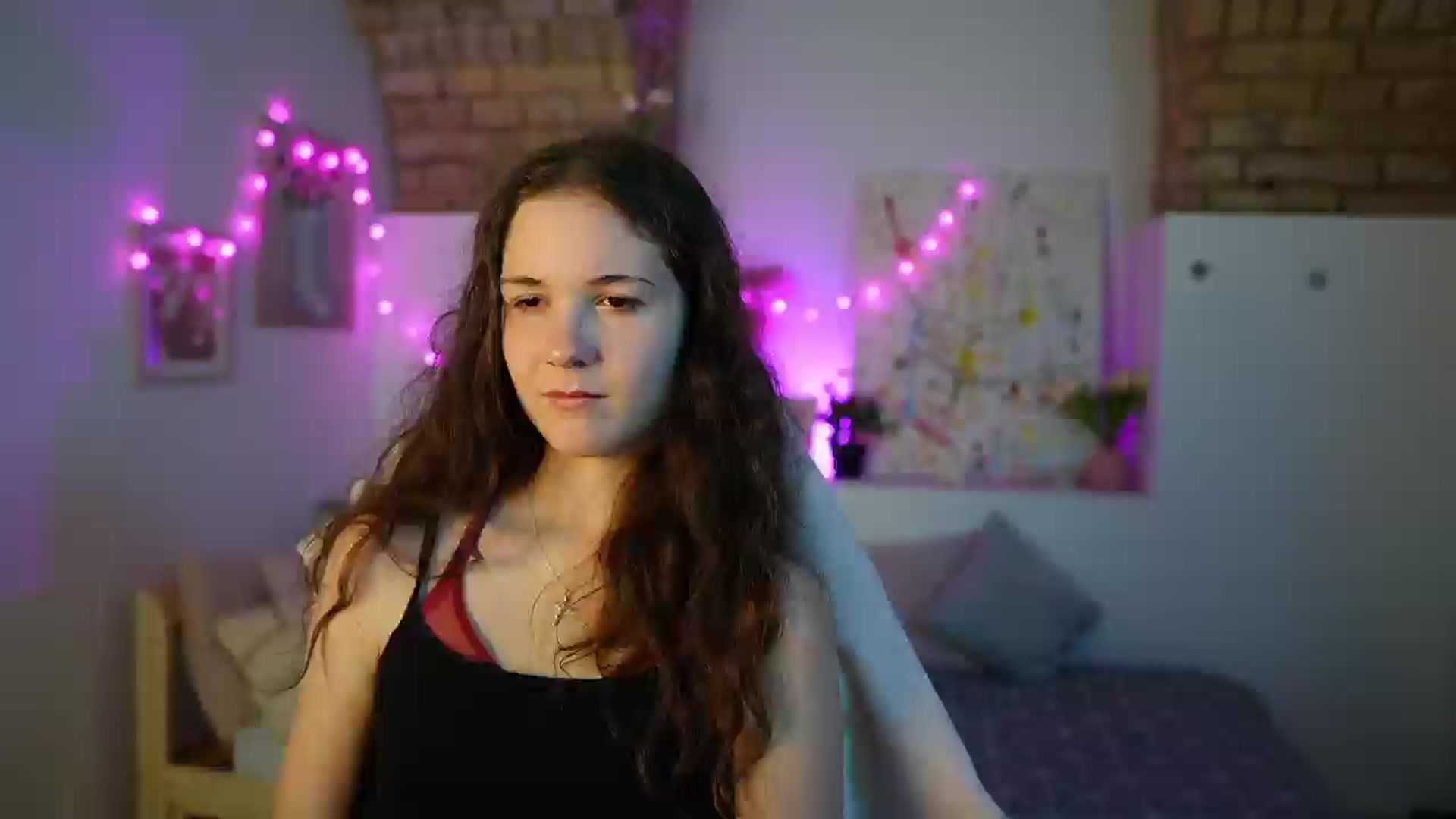 Gallery image thumbnail from Ava__Taylor_'s myfreecams stream on, 12/19/2024, 17:01 image 5 of 20