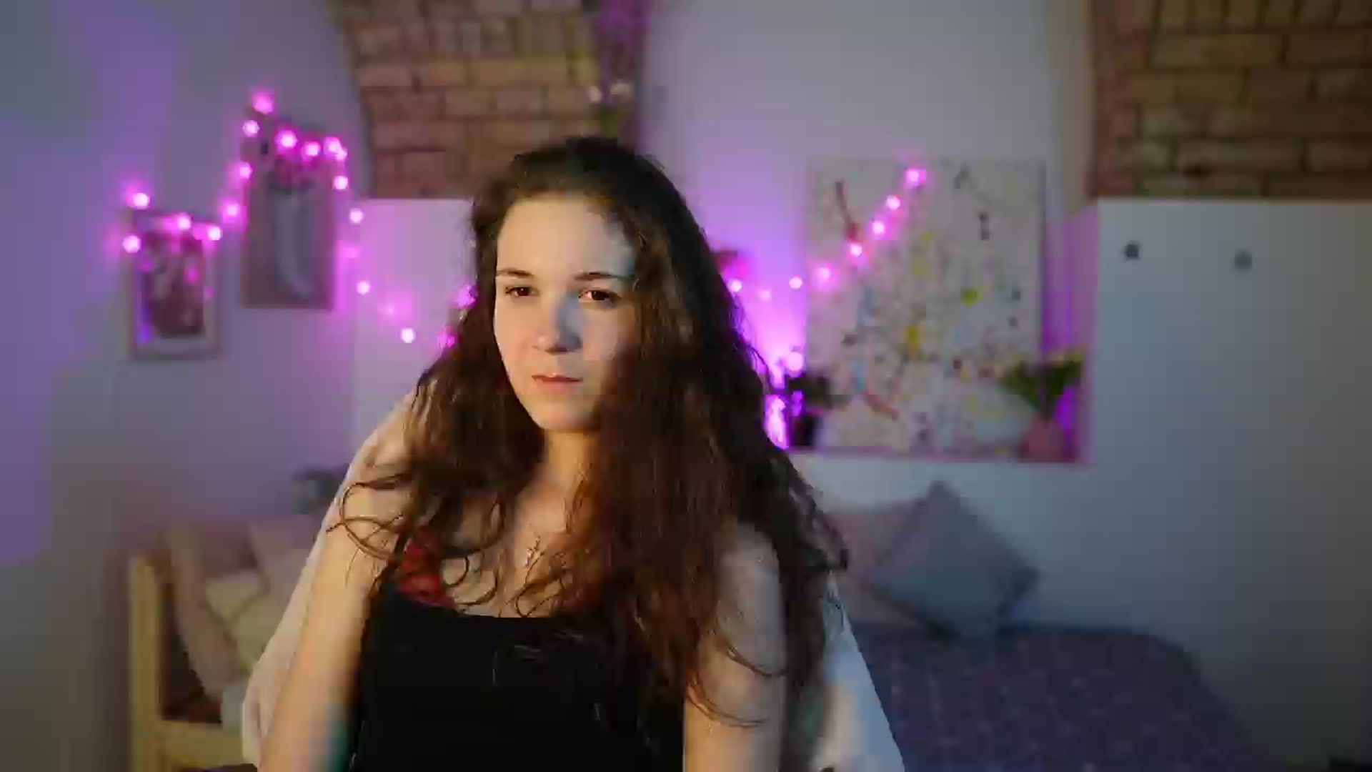Gallery image thumbnail from Ava__Taylor_'s myfreecams stream on, 12/19/2024, 18:30 image 14 of 20