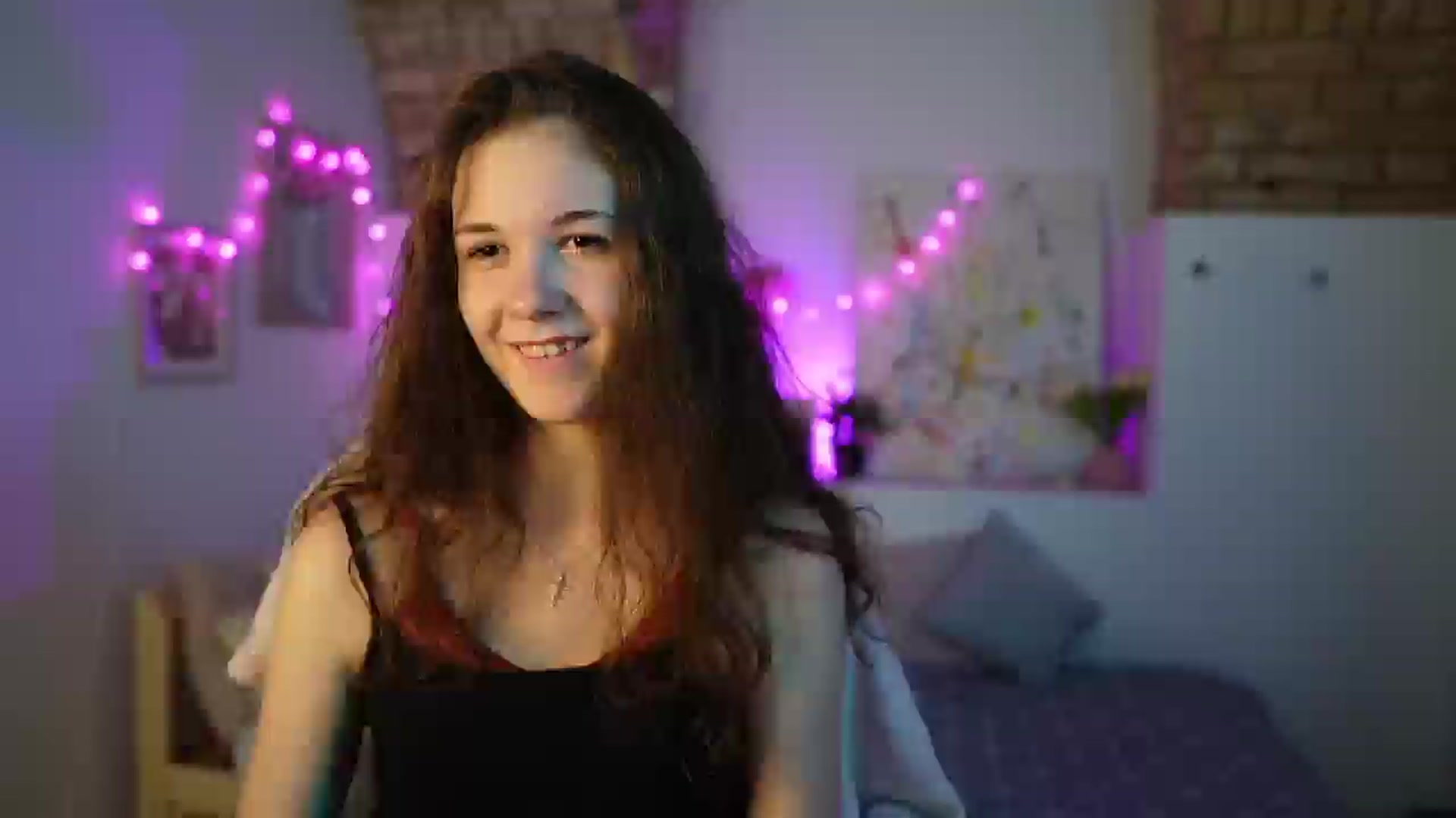 Gallery image thumbnail from Ava__Taylor_'s myfreecams stream on, 12/19/2024, 18:30 image 2 of 20