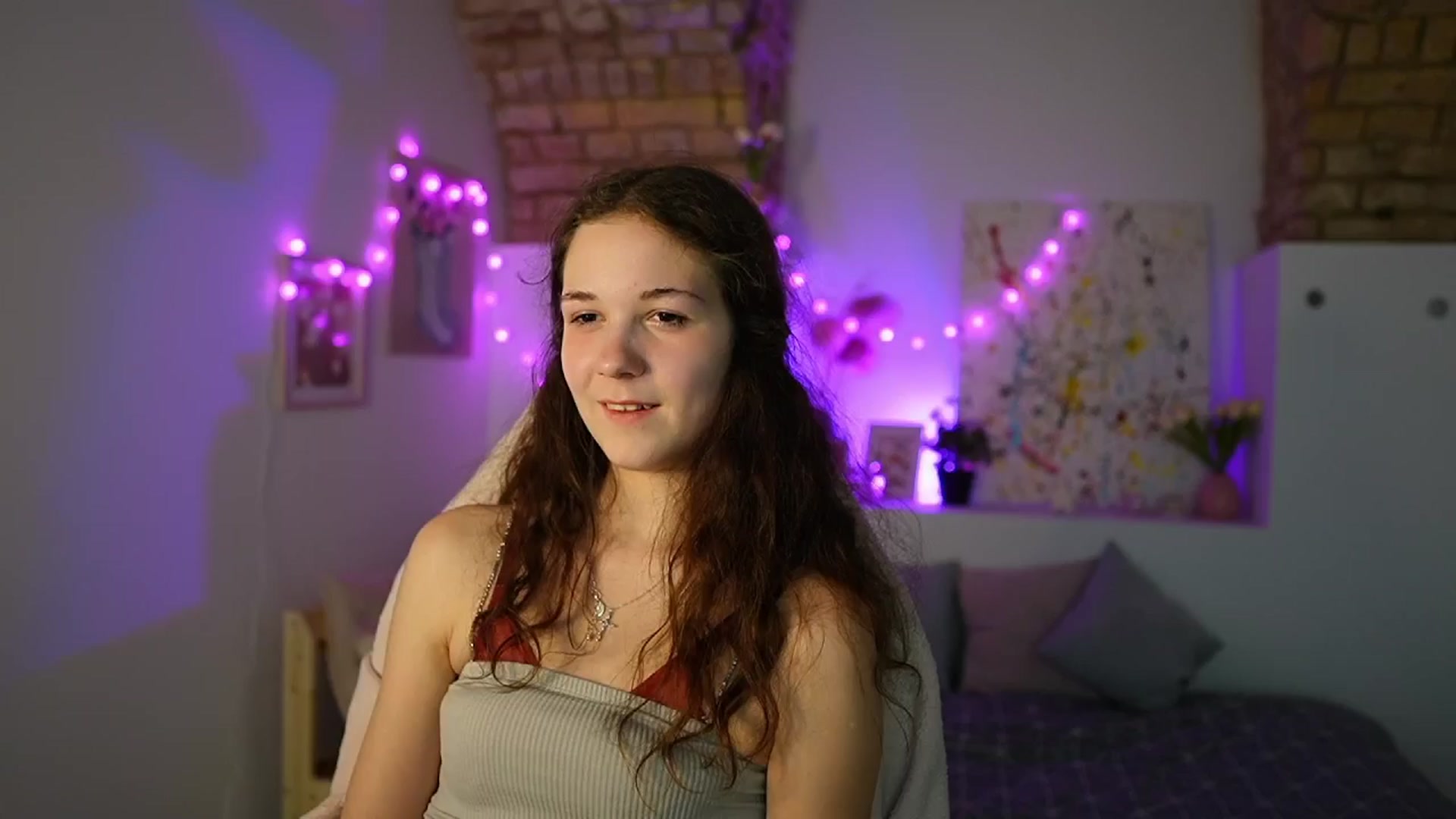 Gallery image thumbnail from Ava__Taylor_'s myfreecams stream on, 12/20/2024, 16:26 image 7 of 20