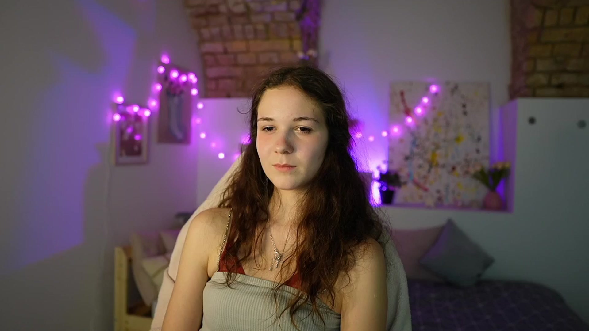 Gallery image thumbnail from Ava__Taylor_'s myfreecams stream on, 12/20/2024, 16:26 image 11 of 20