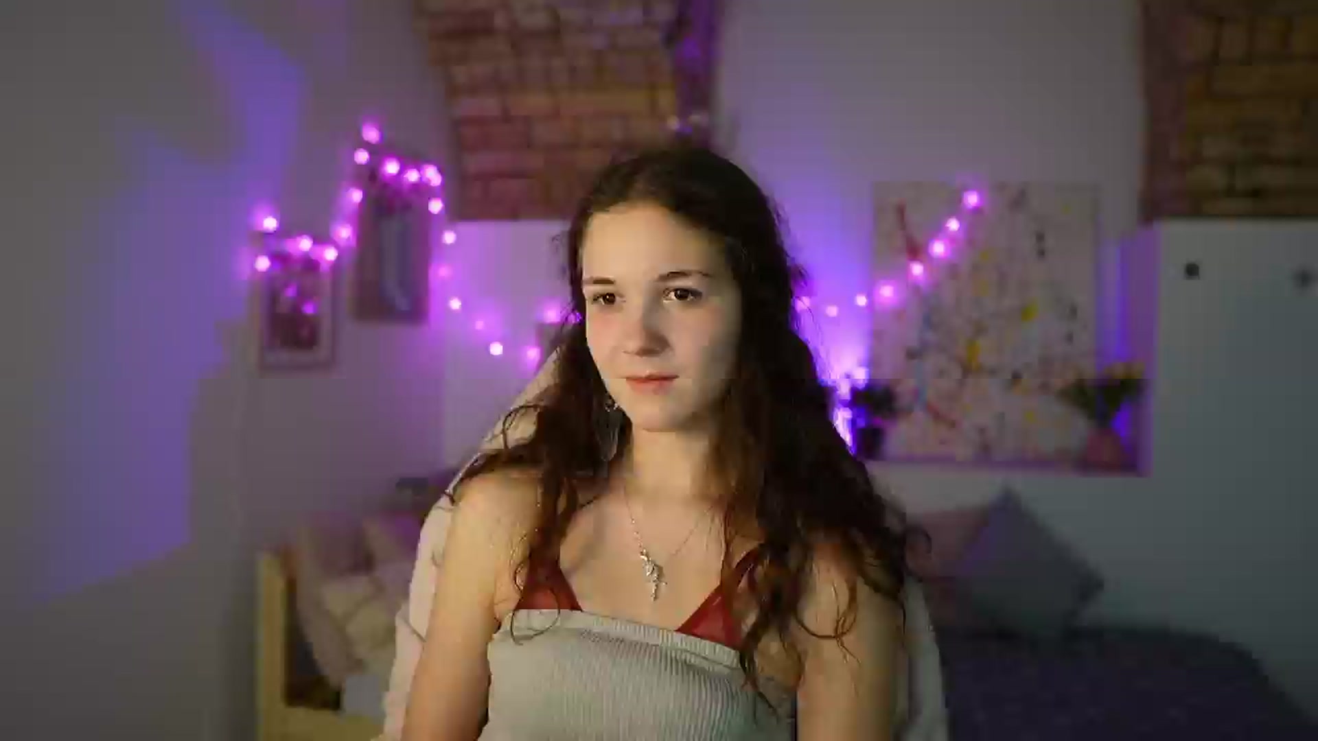 Gallery image thumbnail from Ava__Taylor_'s myfreecams stream on, 12/20/2024, 18:15 image 4 of 20