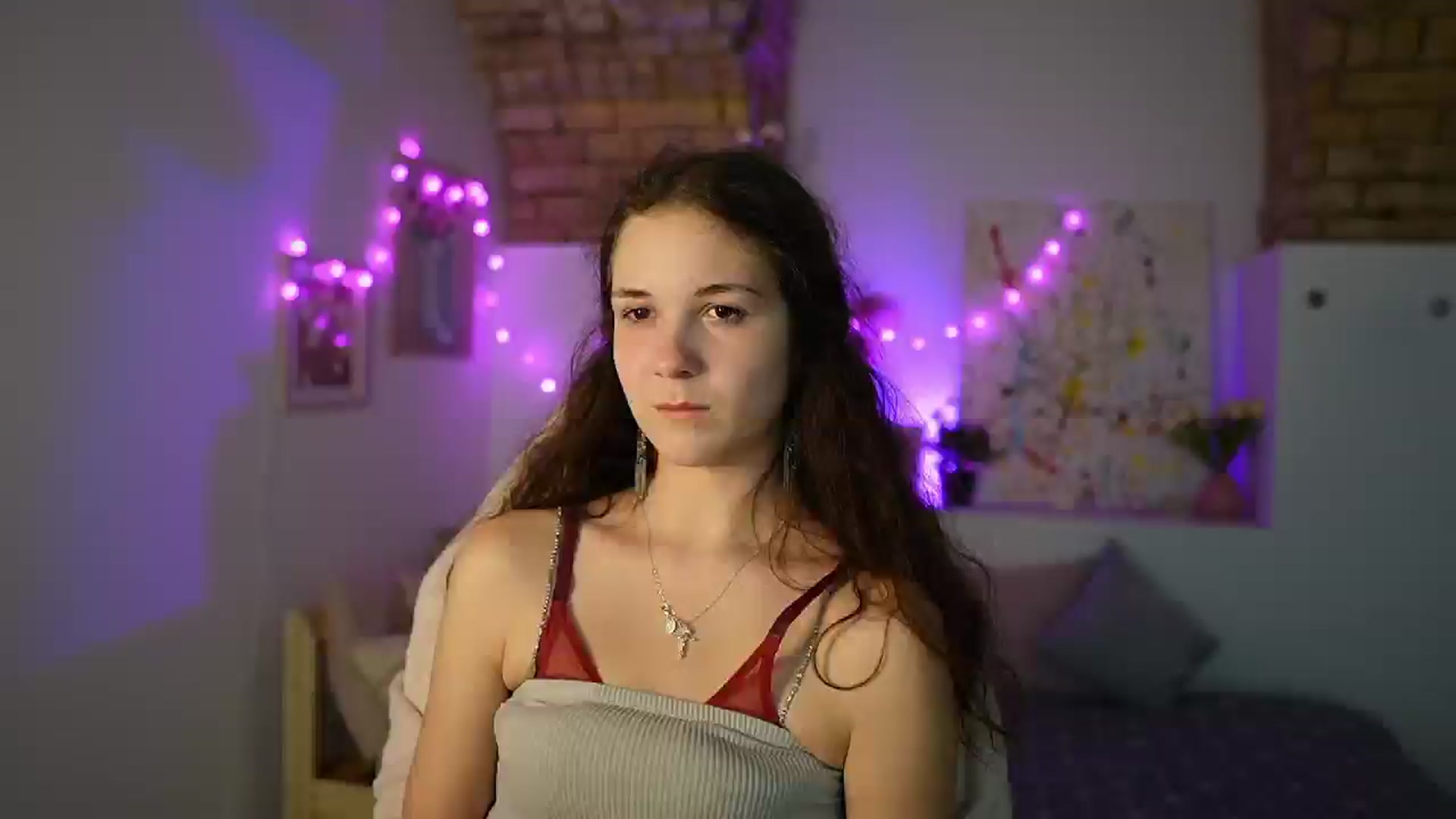 Gallery image thumbnail from Ava__Taylor_'s myfreecams stream on, 12/20/2024, 18:15 image 2 of 20