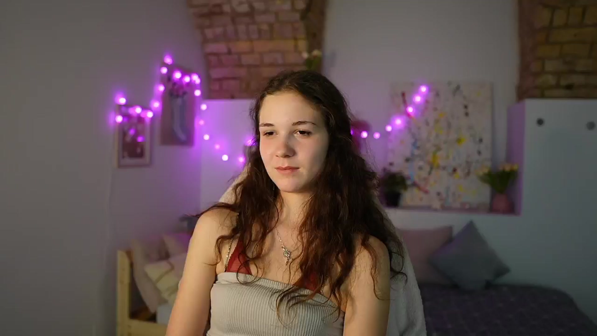 Gallery image thumbnail from Ava__Taylor_'s myfreecams stream on, 12/20/2024, 18:15 image 15 of 20