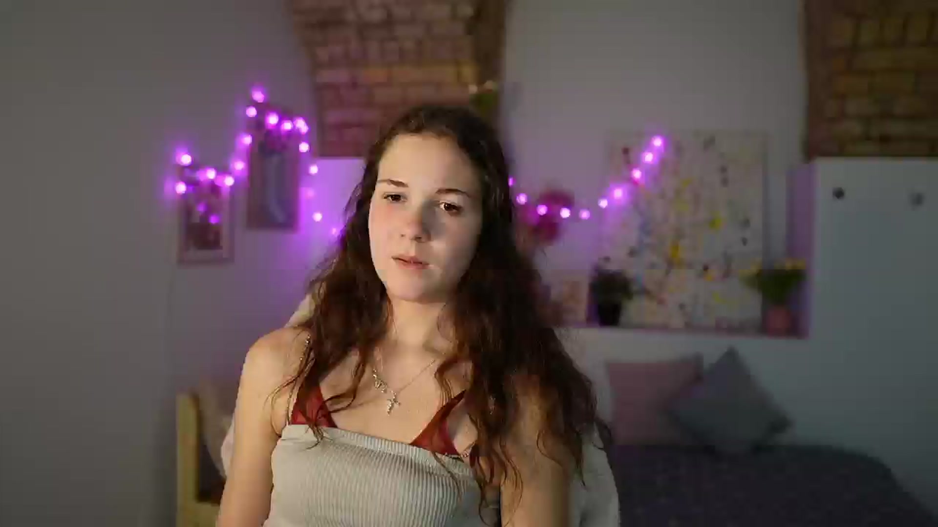 Gallery image thumbnail from Ava__Taylor_'s myfreecams stream on, 12/20/2024, 20:55 image 12 of 20