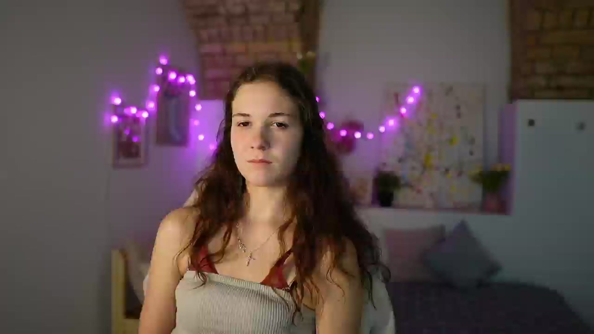 Gallery image thumbnail from Ava__Taylor_'s myfreecams stream on, 12/20/2024, 20:55 image 7 of 20