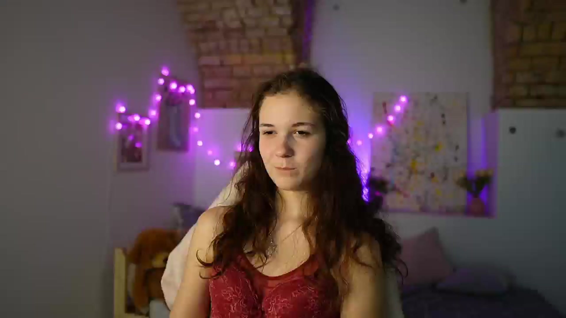Gallery image thumbnail from Ava__Taylor_'s myfreecams stream on, 12/20/2024, 23:39 image 7 of 20