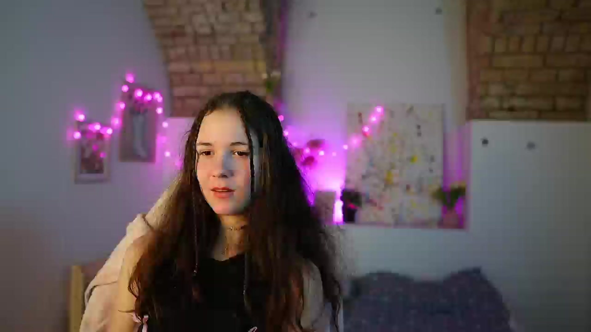 Gallery image thumbnail from Ava__Taylor_'s myfreecams stream on, 01/02/2025, 17:15 image 6 of 20