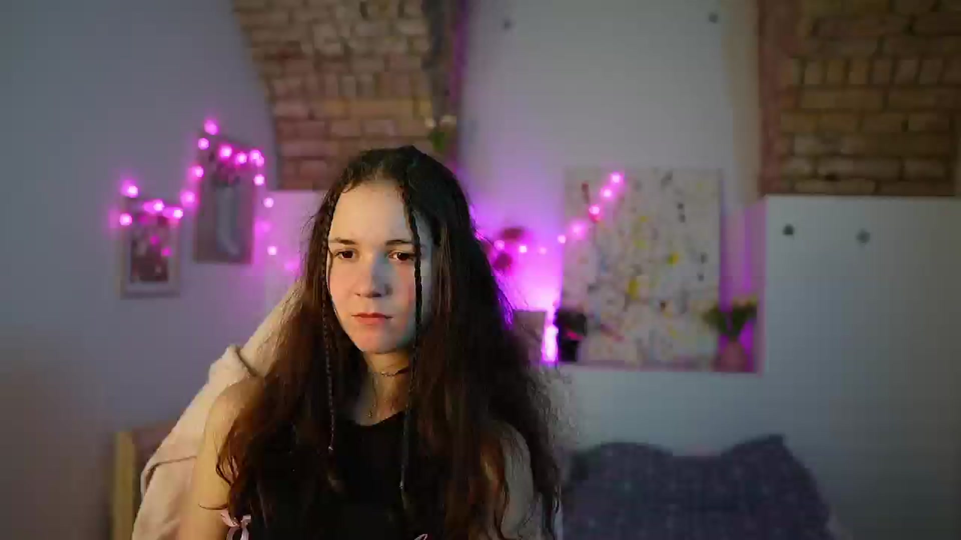 Gallery image thumbnail from Ava__Taylor_'s myfreecams stream on, 01/02/2025, 17:15 image 2 of 20