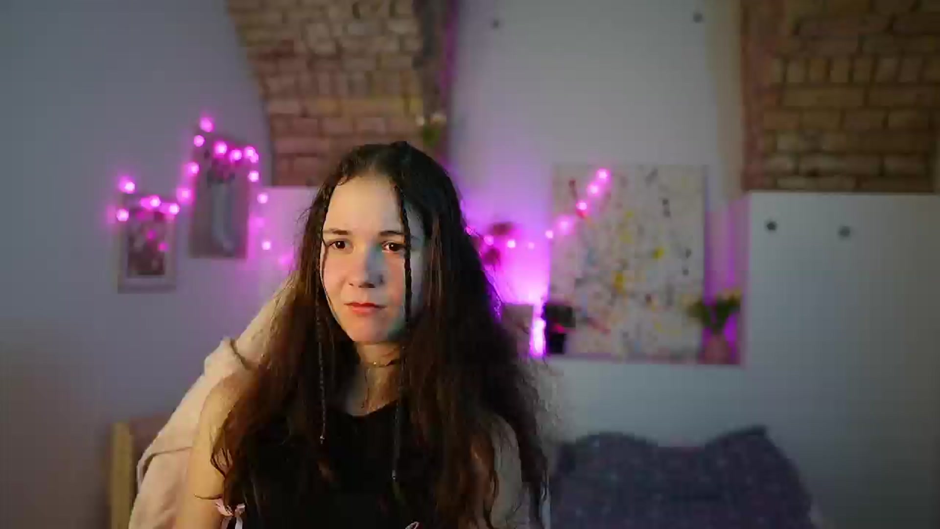 Gallery image thumbnail from Ava__Taylor_'s myfreecams stream on, 01/02/2025, 17:15 image 3 of 20