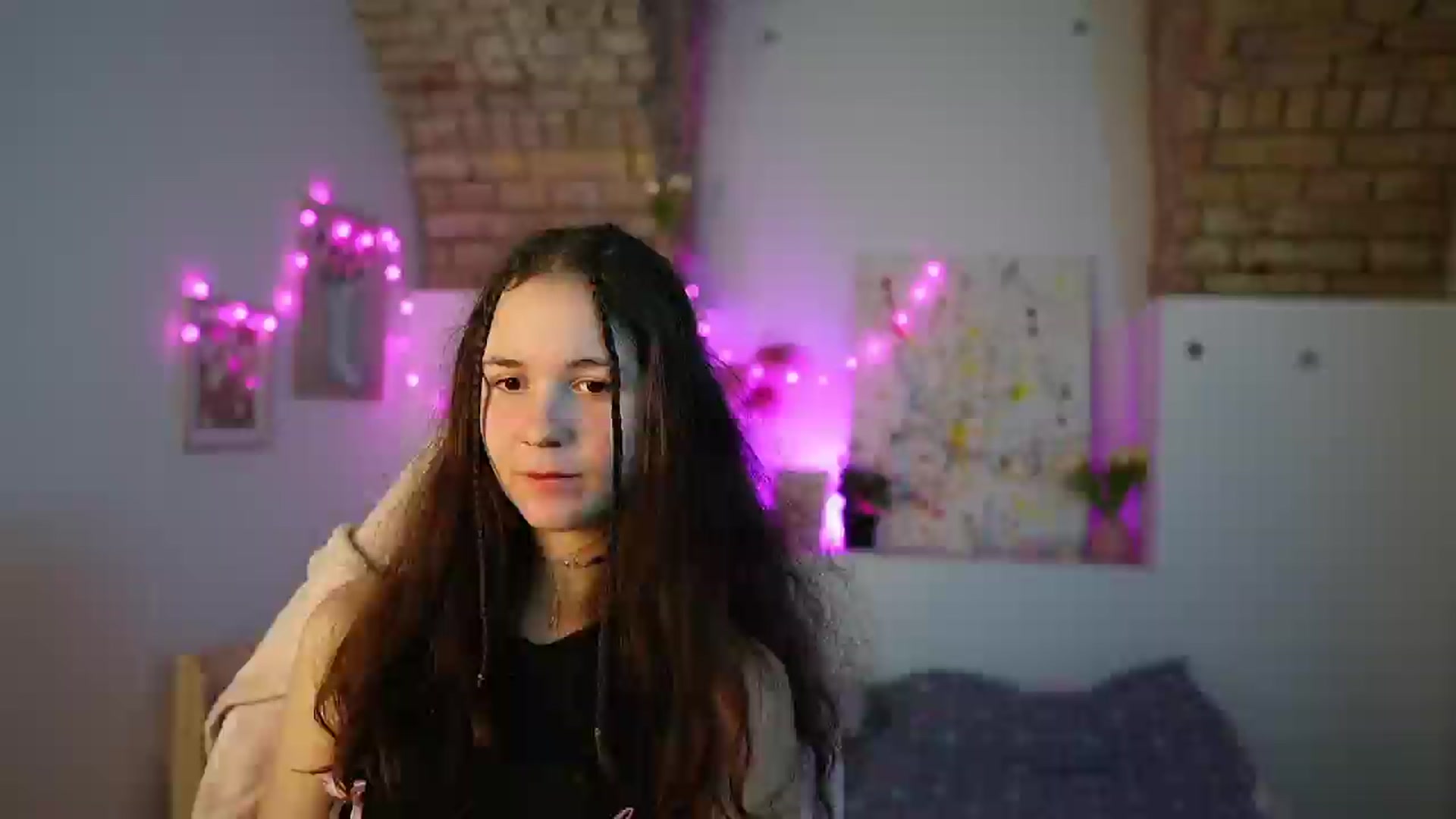 Gallery image thumbnail from Ava__Taylor_'s myfreecams stream on, 01/02/2025, 17:15 image 8 of 20