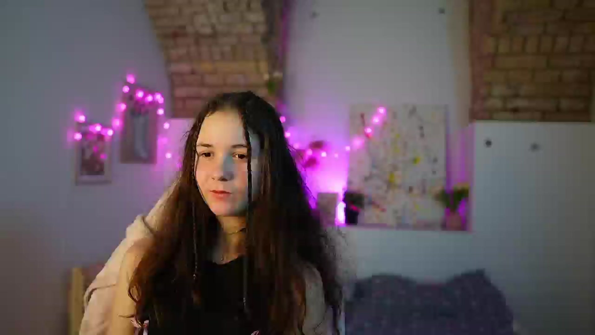 Gallery image thumbnail from Ava__Taylor_'s myfreecams stream on, 01/02/2025, 17:15 image 12 of 20