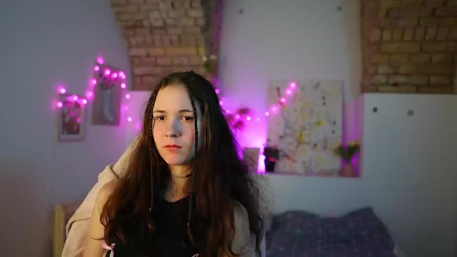 Gallery image thumbnail from Ava__Taylor_'s myfreecams stream on, 01/02/2025, 17:15 image 18 of 20