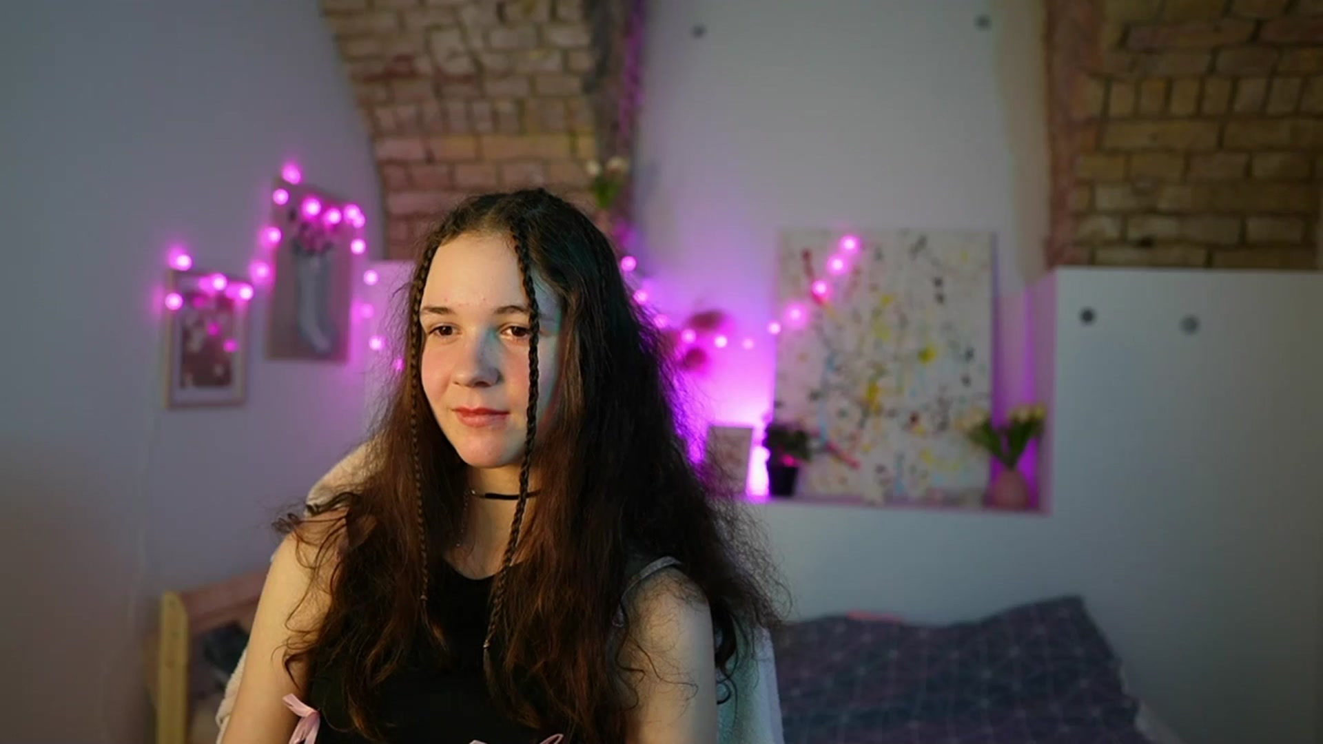 Gallery image thumbnail from Ava__Taylor_'s myfreecams stream on, 01/02/2025, 20:14 image 19 of 20