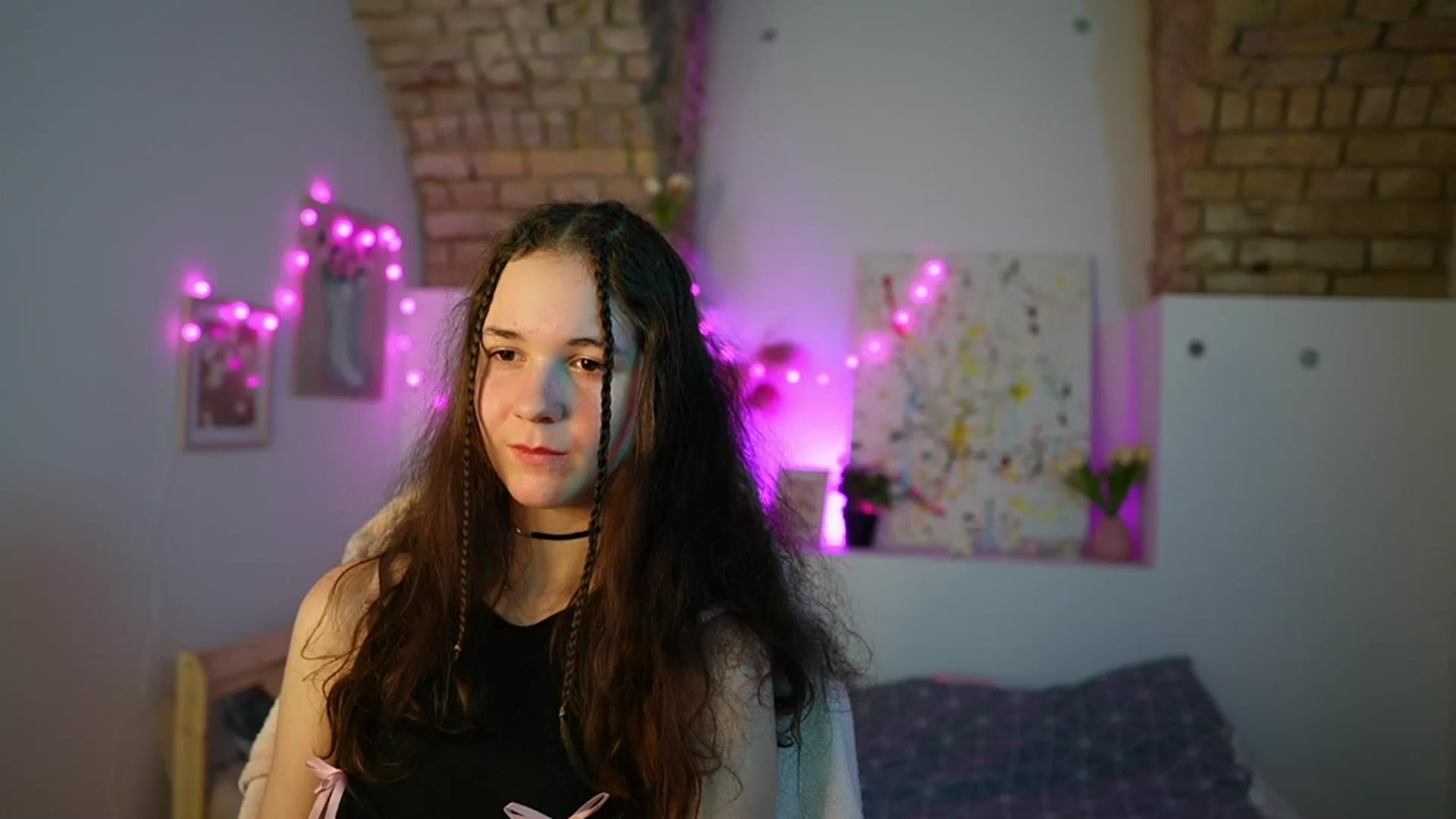 Gallery image thumbnail from Ava__Taylor_'s myfreecams stream on, 01/02/2025, 20:14 image 11 of 20