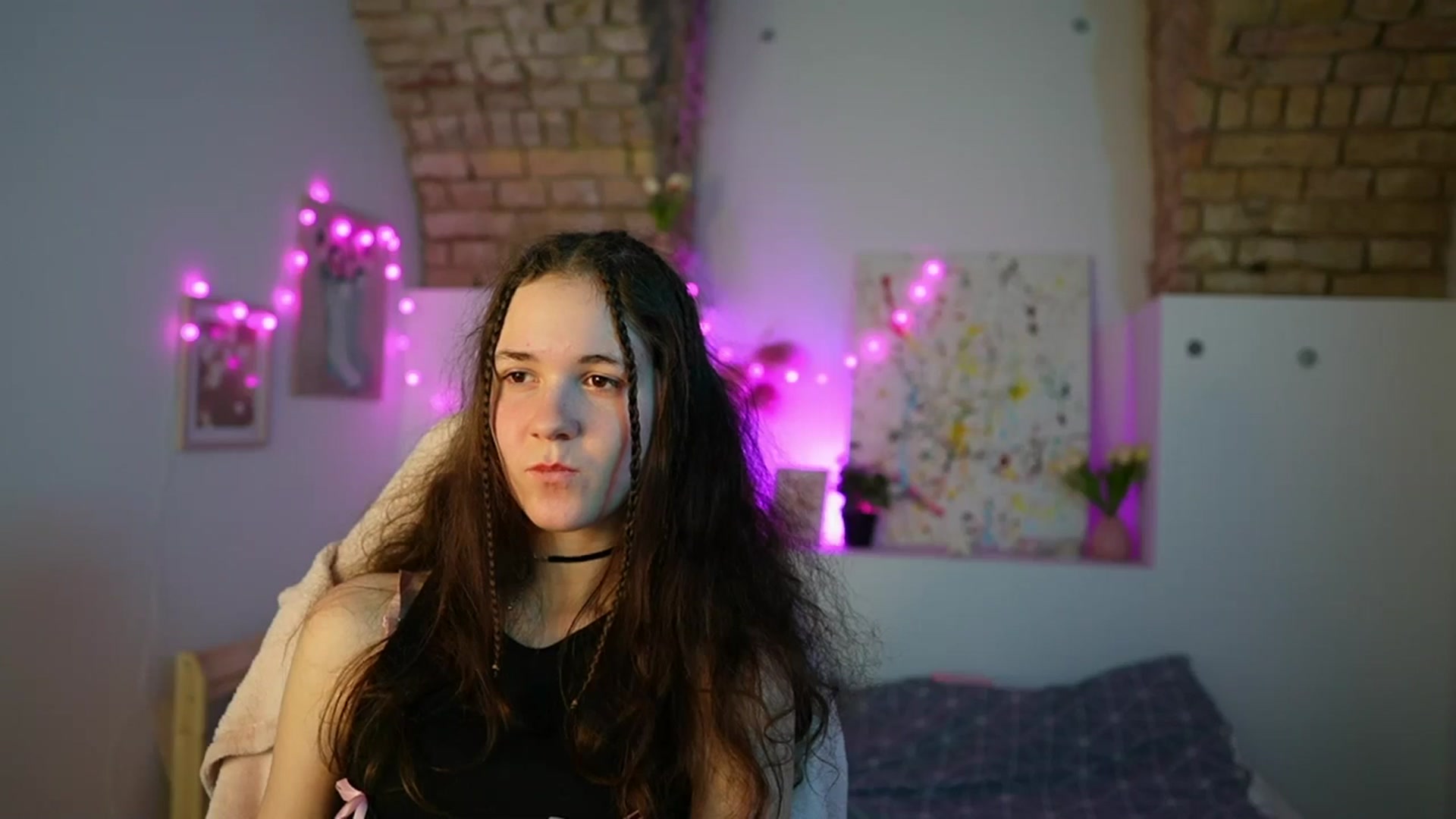 Gallery image thumbnail from Ava__Taylor_'s myfreecams stream on, 01/02/2025, 20:14 image 4 of 20
