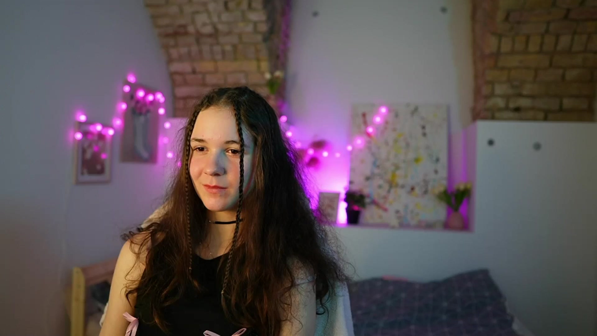 Gallery image thumbnail from Ava__Taylor_'s myfreecams stream on, 01/02/2025, 20:14 image 18 of 20