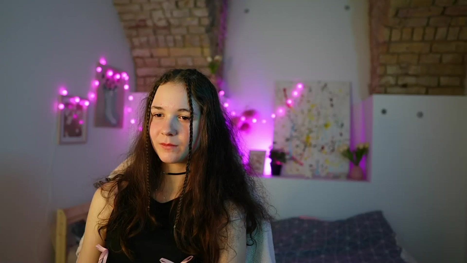 Gallery image thumbnail from Ava__Taylor_'s myfreecams stream on, 01/02/2025, 20:14 image 17 of 20