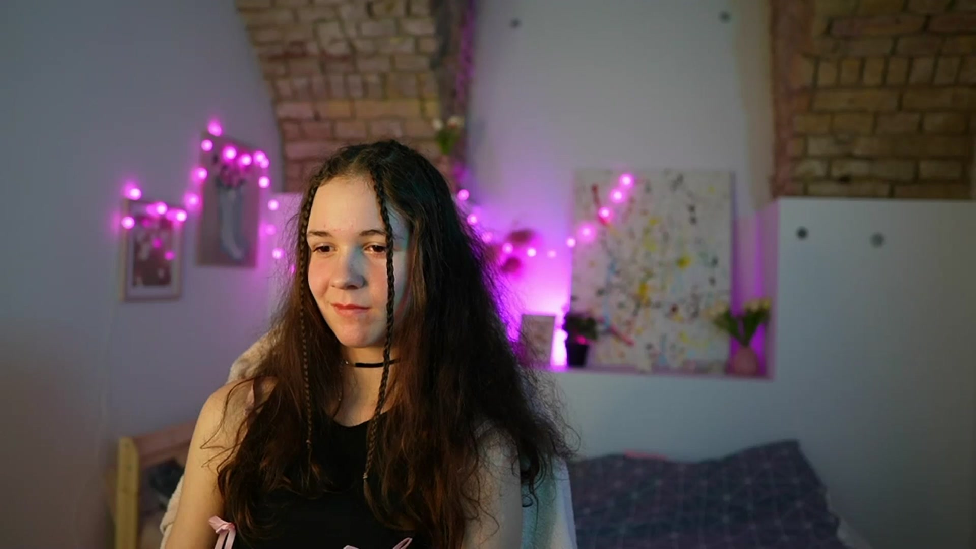 Gallery image thumbnail from Ava__Taylor_'s myfreecams stream on, 01/02/2025, 20:14 image 13 of 20