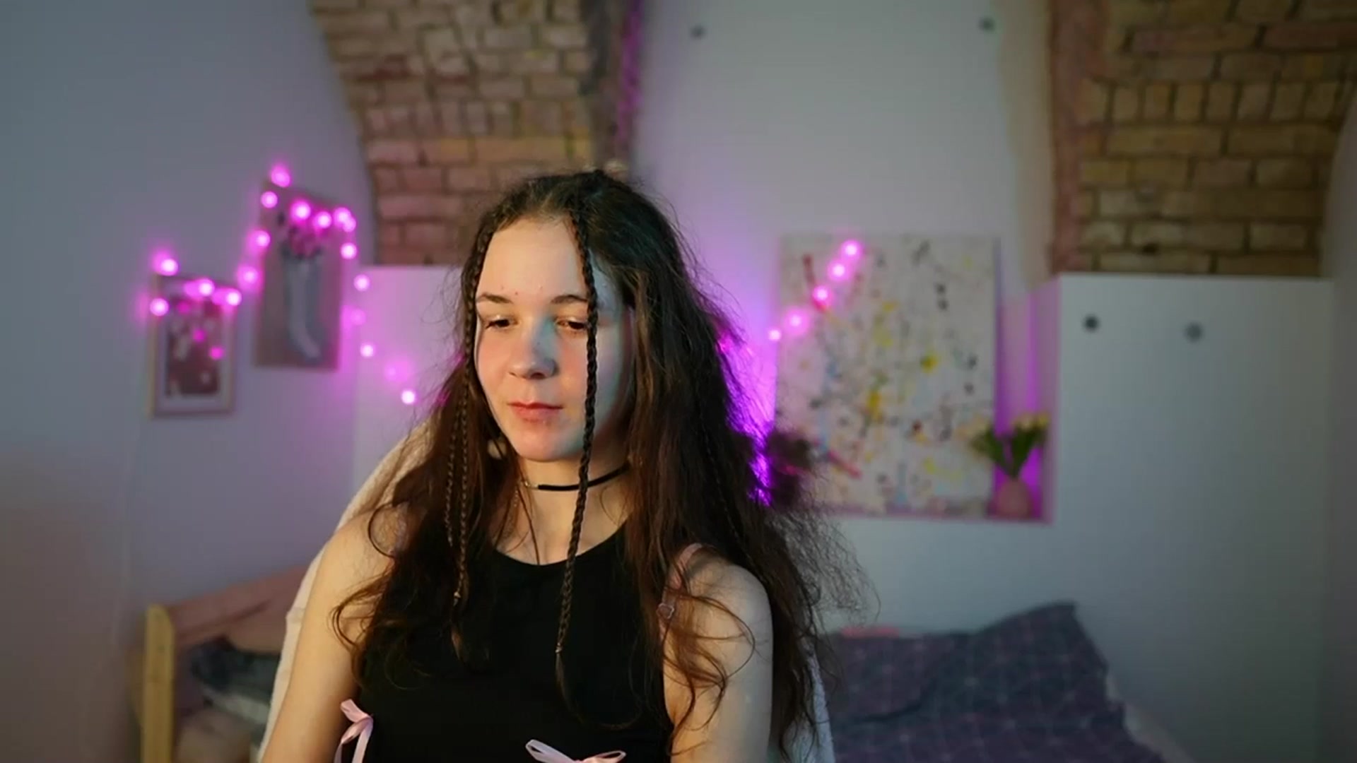 Gallery image thumbnail from Ava__Taylor_'s myfreecams stream on, 01/02/2025, 23:09 image 8 of 20