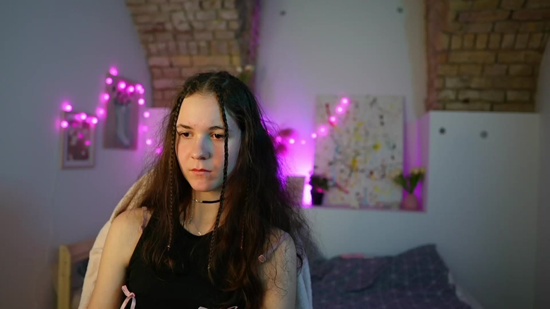 Gallery image thumbnail from Ava__Taylor_'s myfreecams stream on, 01/02/2025, 23:09 image 4 of 20