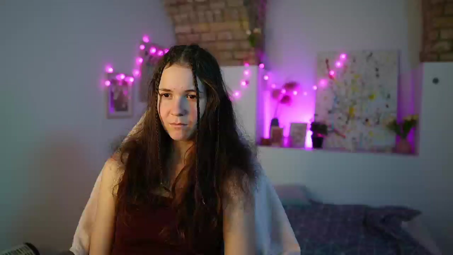 Gallery image thumbnail from Ava__Taylor_'s myfreecams stream on, 01/03/2025, 21:38 image 4 of 20