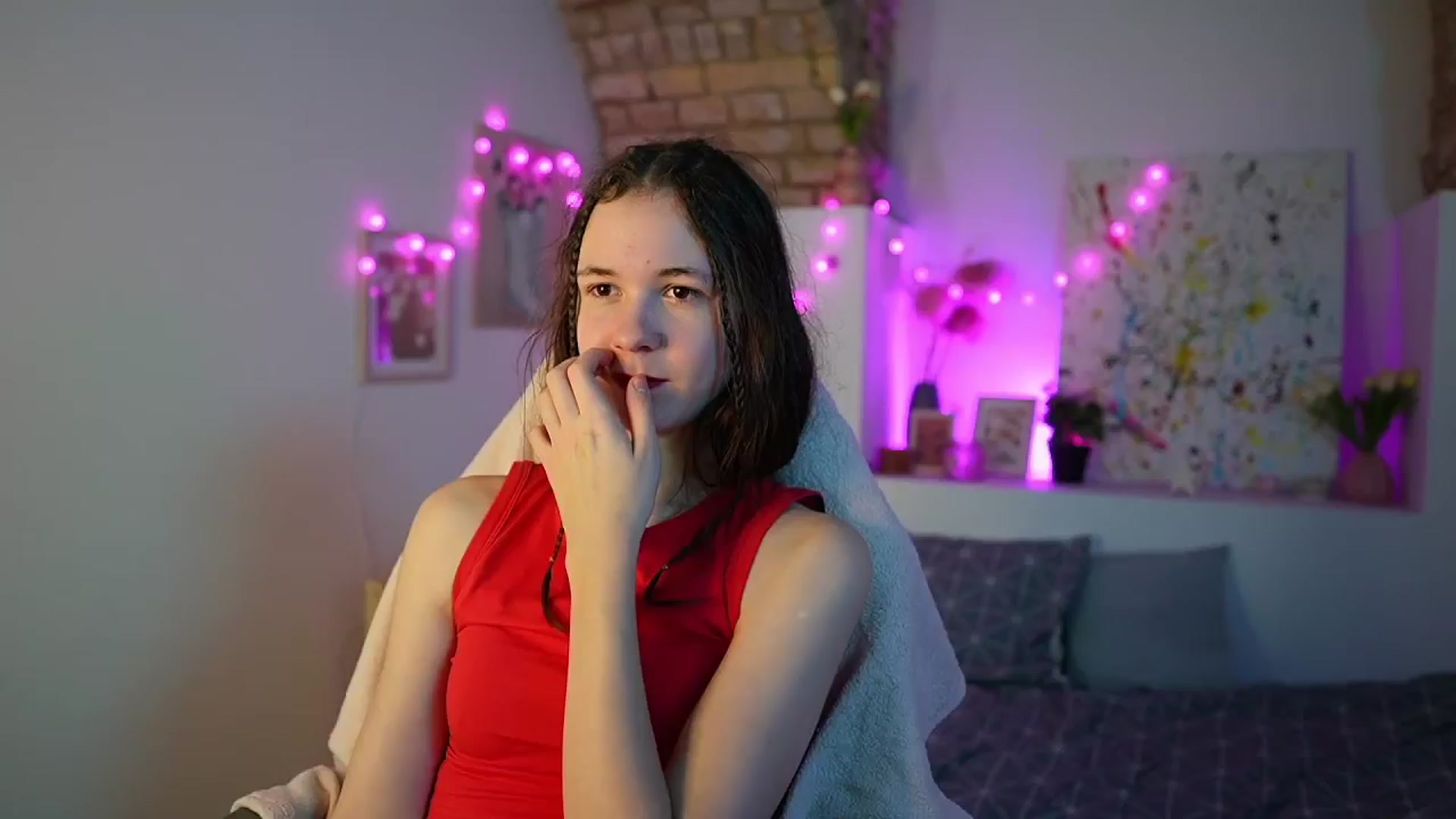 Gallery image thumbnail from Ava__Taylor_'s myfreecams stream on, 01/06/2025, 15:05 image 15 of 20