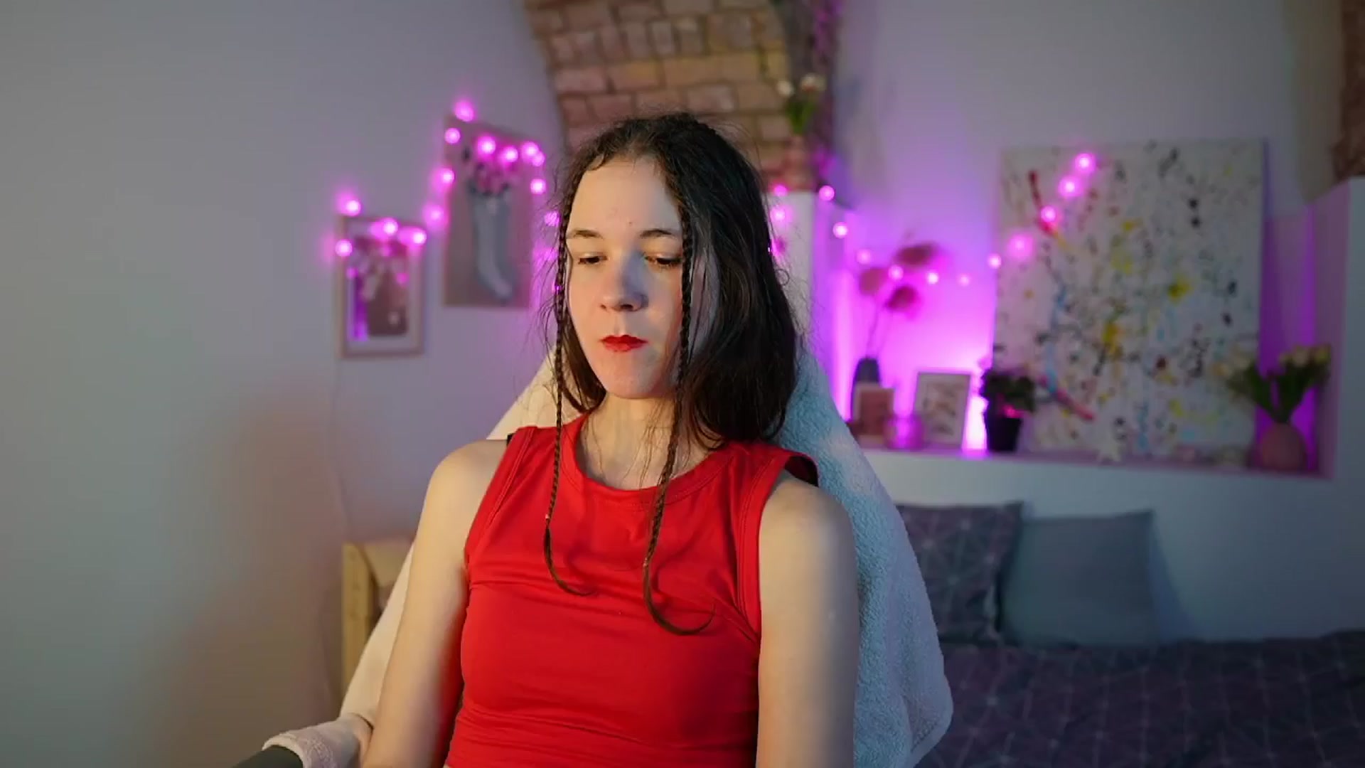 Gallery image thumbnail from Ava__Taylor_'s myfreecams stream on, 01/06/2025, 16:03 image 17 of 20