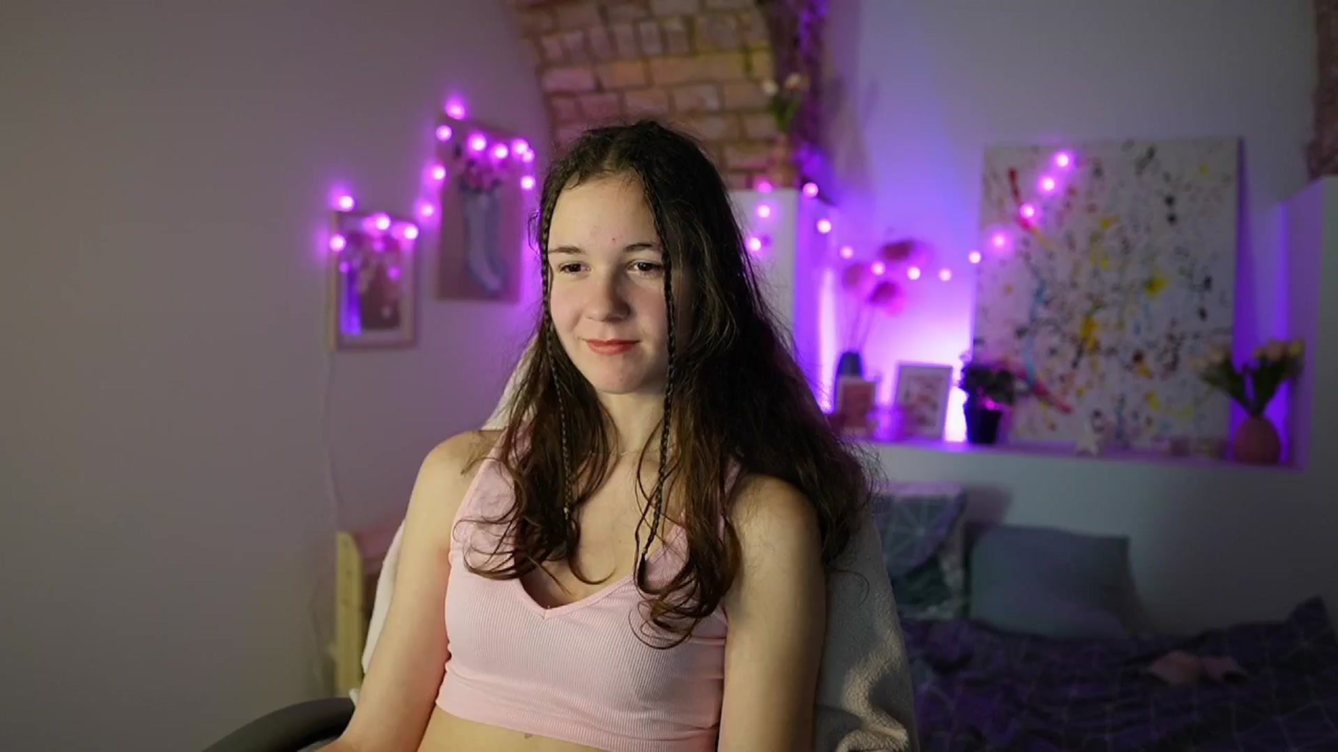 Gallery image thumbnail from Ava__Taylor_'s myfreecams stream on, 01/07/2025, 16:22 image 13 of 20