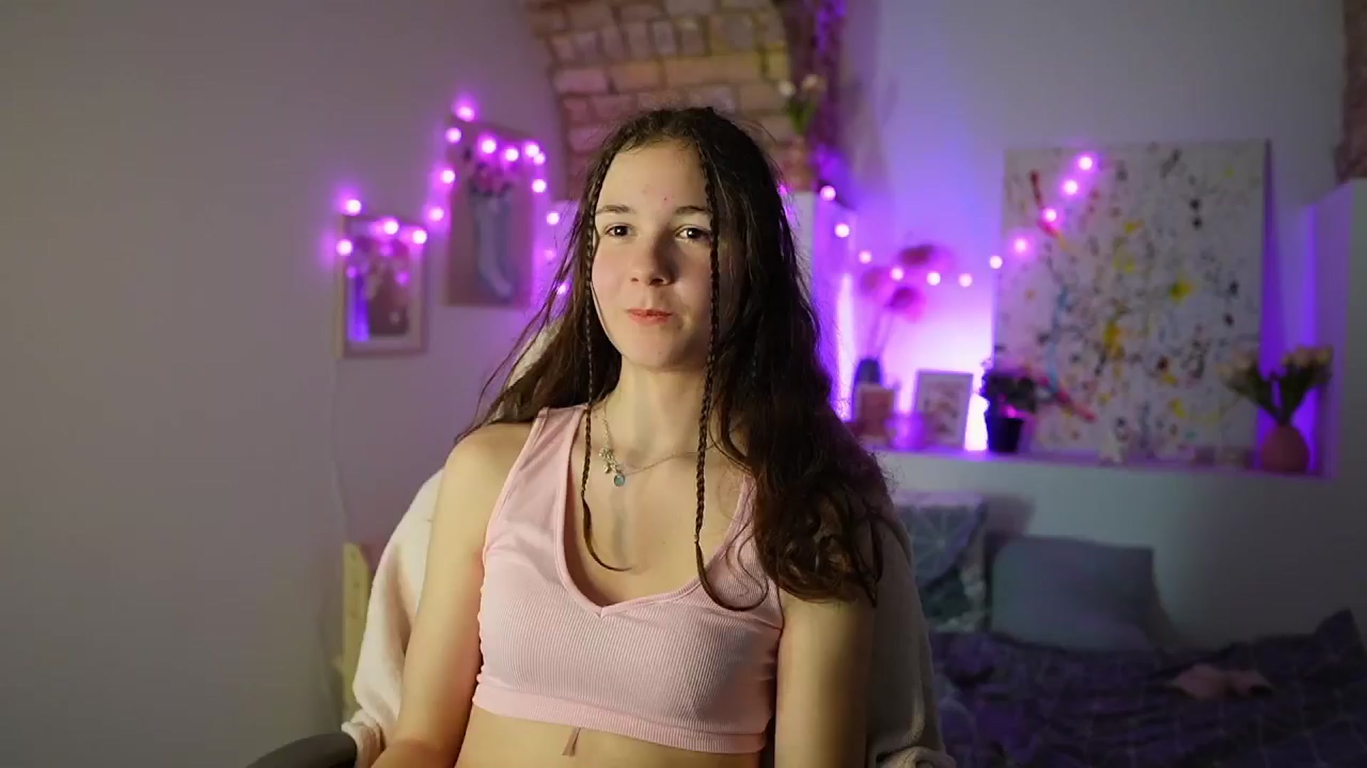 Gallery image thumbnail from Ava__Taylor_'s myfreecams stream on, 01/07/2025, 16:22 image 1 of 20