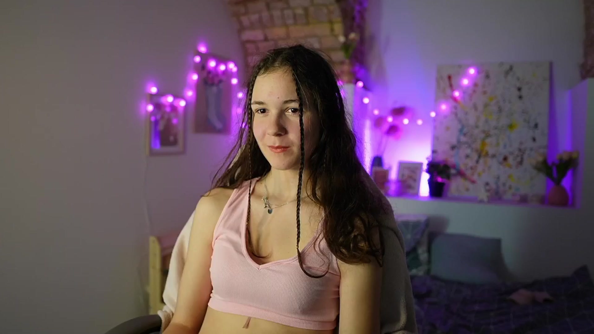 Gallery image thumbnail from Ava__Taylor_'s myfreecams stream on, 01/07/2025, 16:22 image 2 of 20
