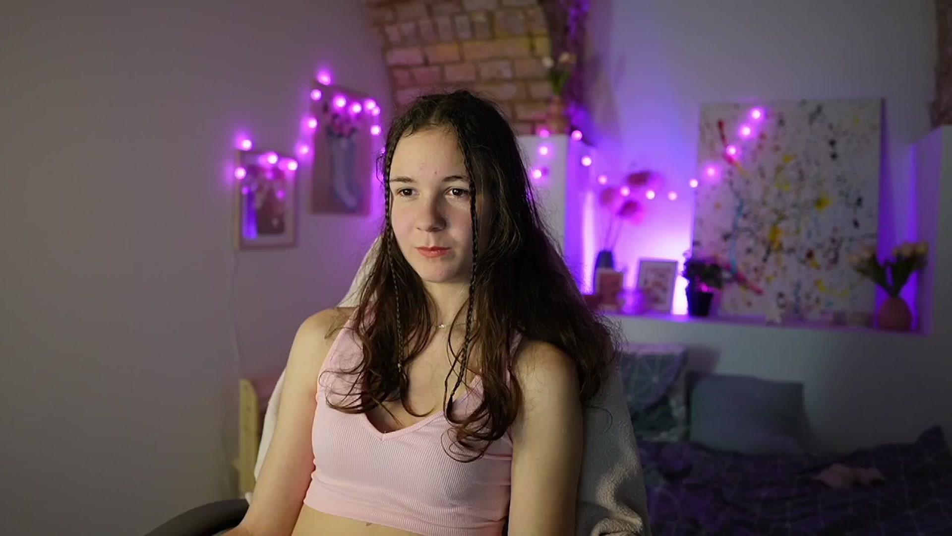 Gallery image thumbnail from Ava__Taylor_'s myfreecams stream on, 01/07/2025, 16:22 image 14 of 20