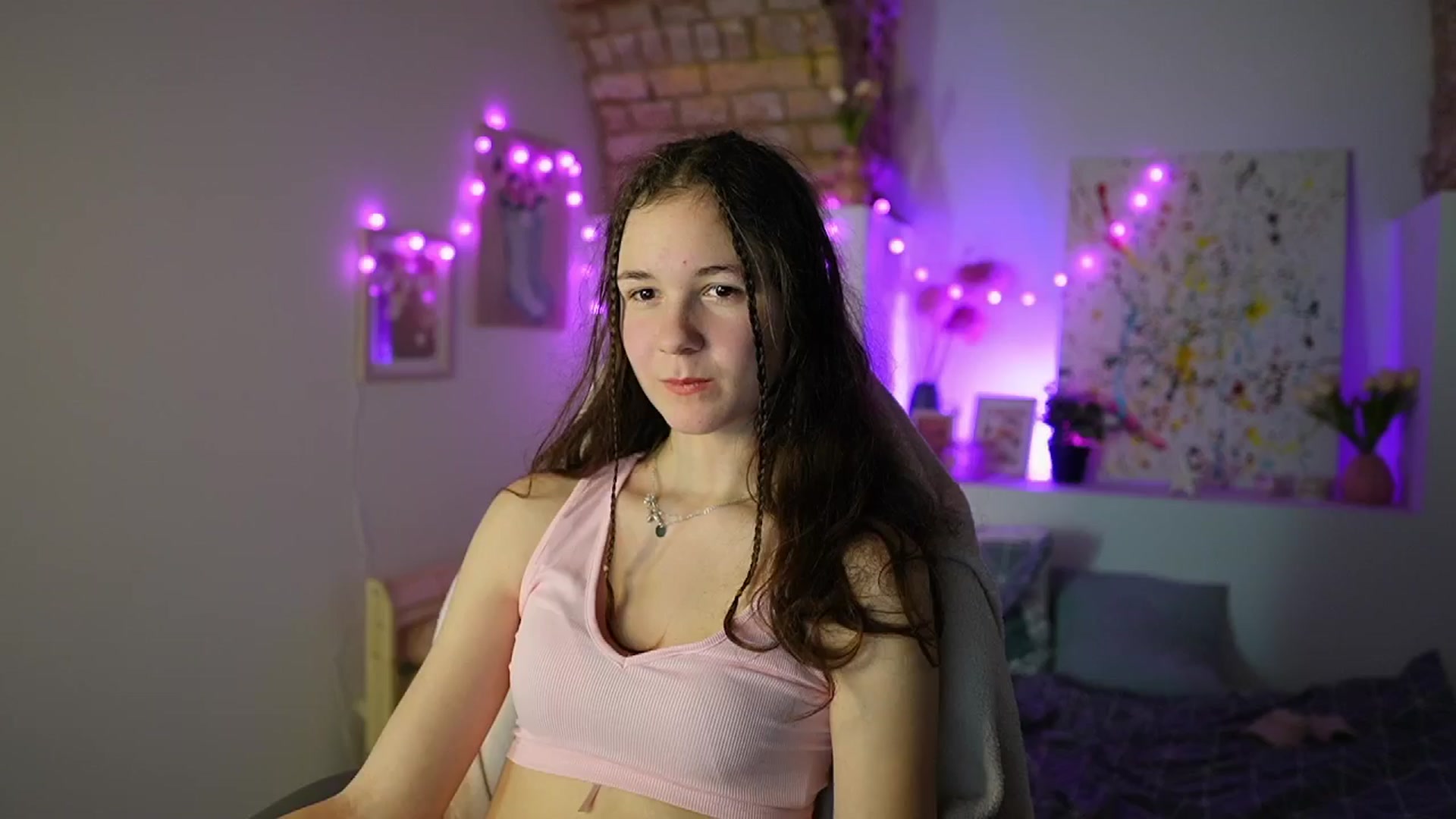 Gallery image thumbnail from Ava__Taylor_'s myfreecams stream on, 01/07/2025, 16:22 image 4 of 20