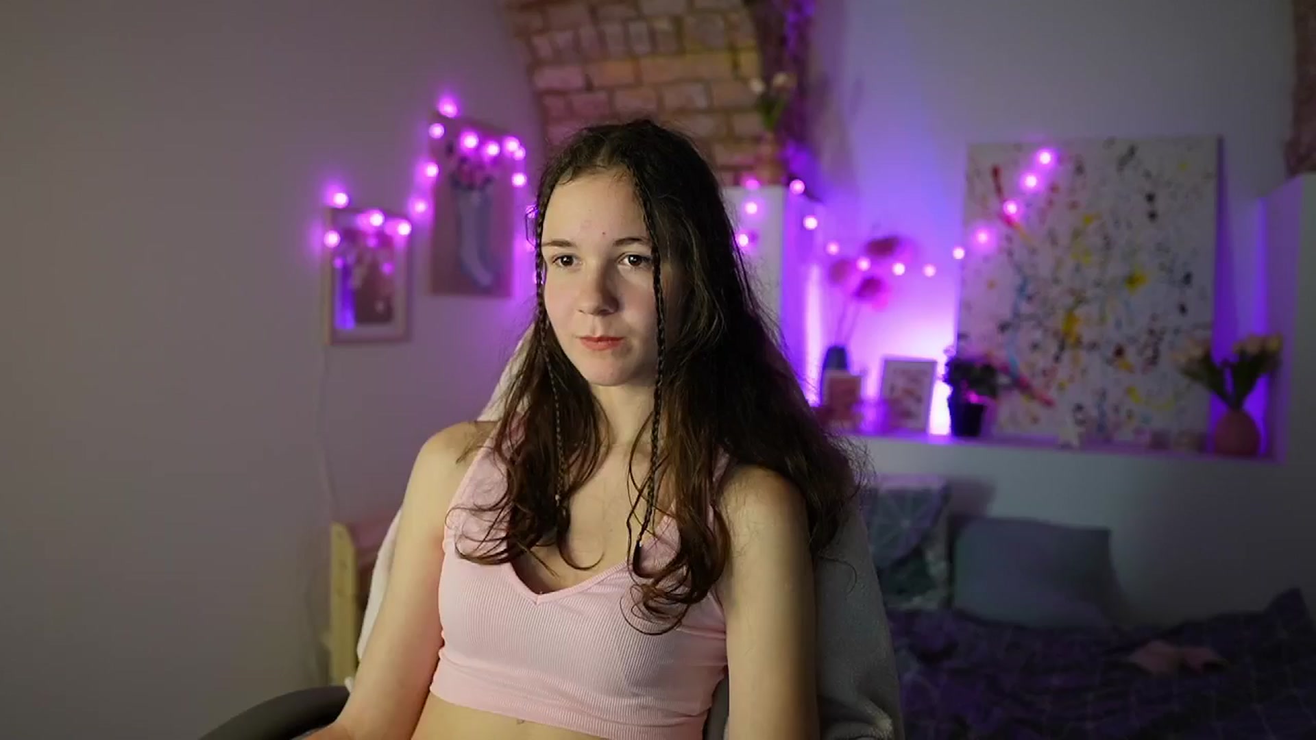 Gallery image thumbnail from Ava__Taylor_'s myfreecams stream on, 01/07/2025, 16:22 image 12 of 20