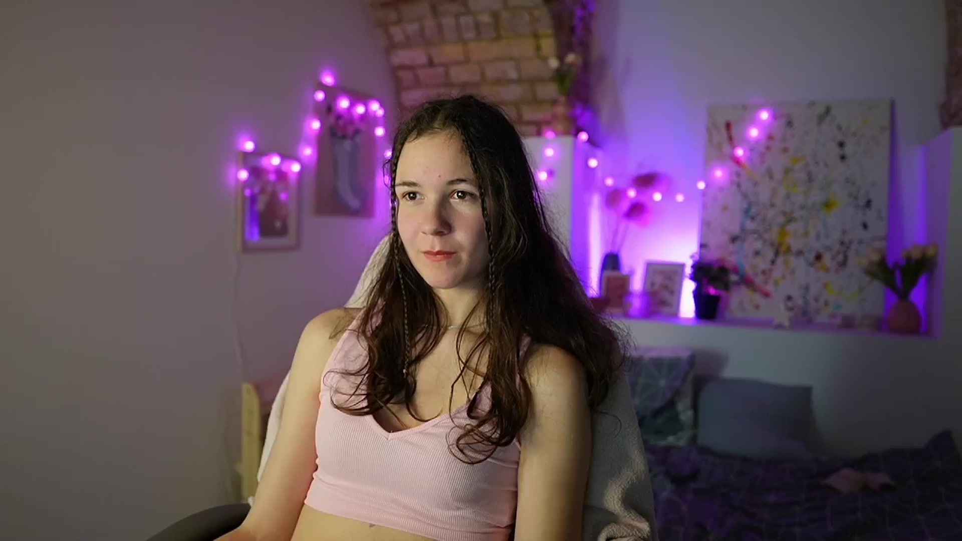 Gallery image thumbnail from Ava__Taylor_'s myfreecams stream on, 01/07/2025, 16:22 image 15 of 20