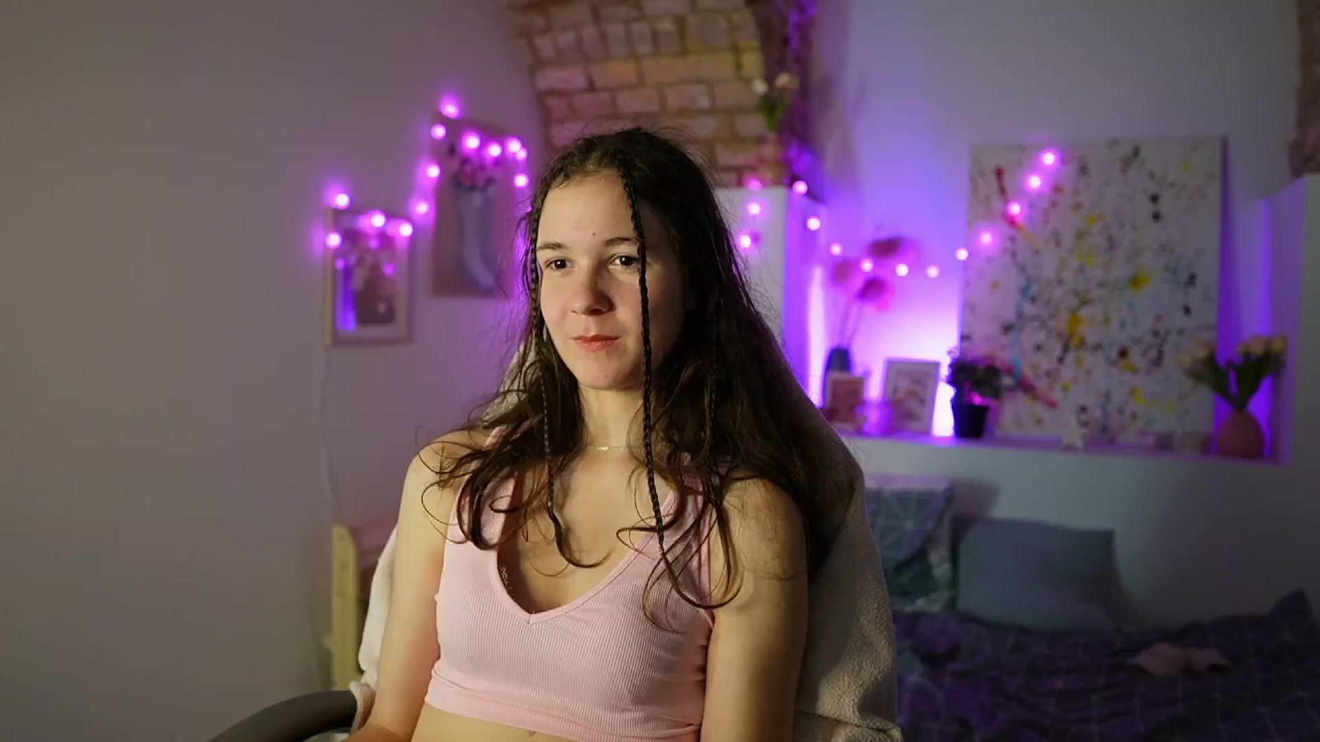 Gallery image thumbnail from Ava__Taylor_'s myfreecams stream on, 01/07/2025, 17:08 image 13 of 20