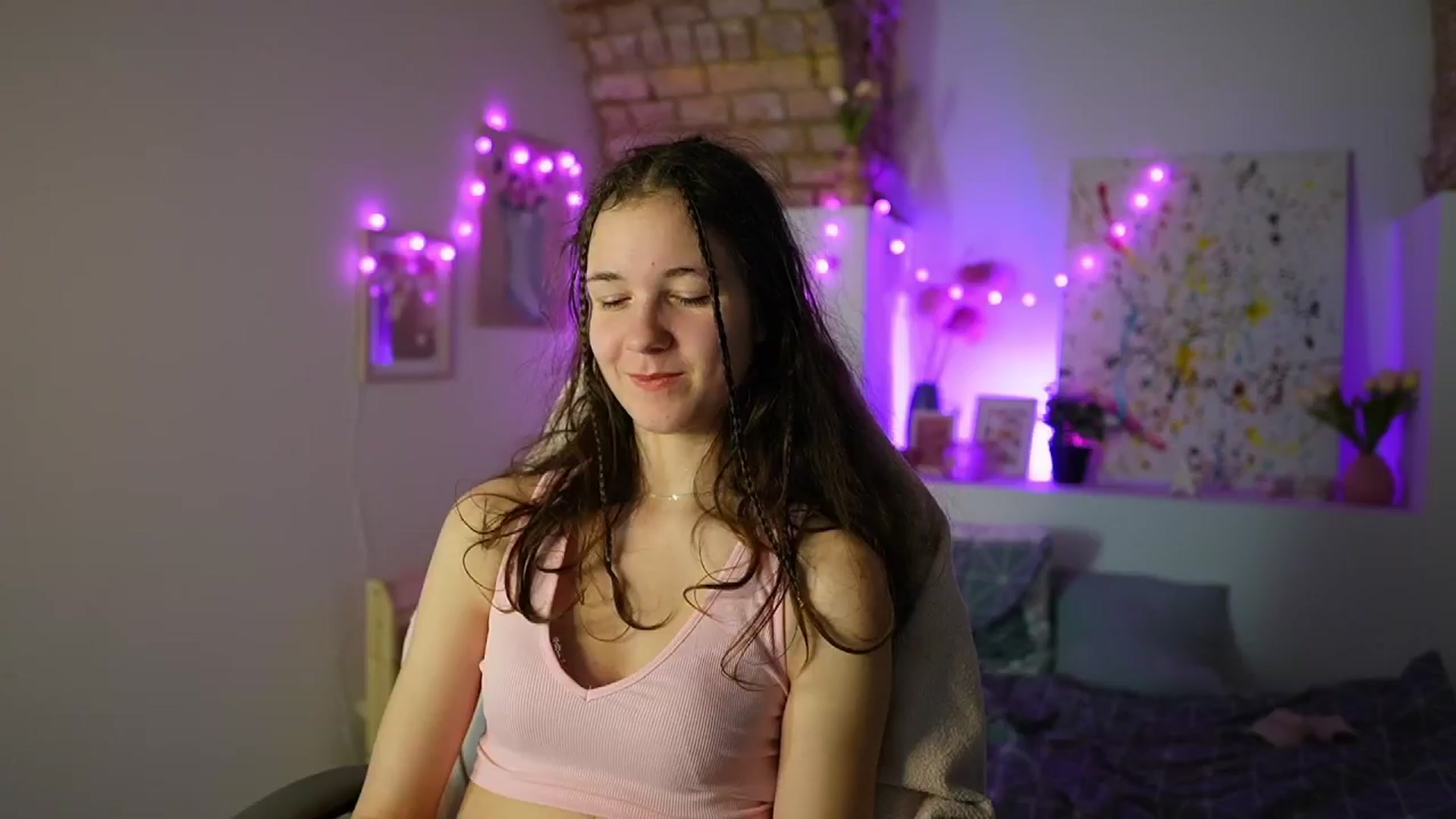 Gallery image thumbnail from Ava__Taylor_'s myfreecams stream on, 01/07/2025, 17:08 image 10 of 20
