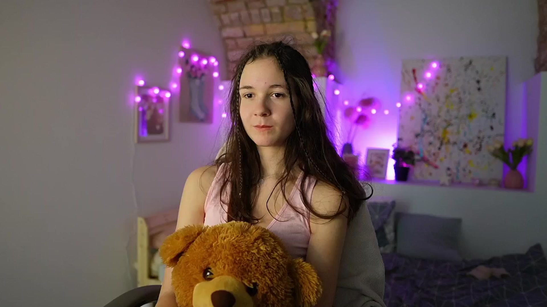 Gallery image thumbnail from Ava__Taylor_'s myfreecams stream on, 01/07/2025, 18:03 image 8 of 20